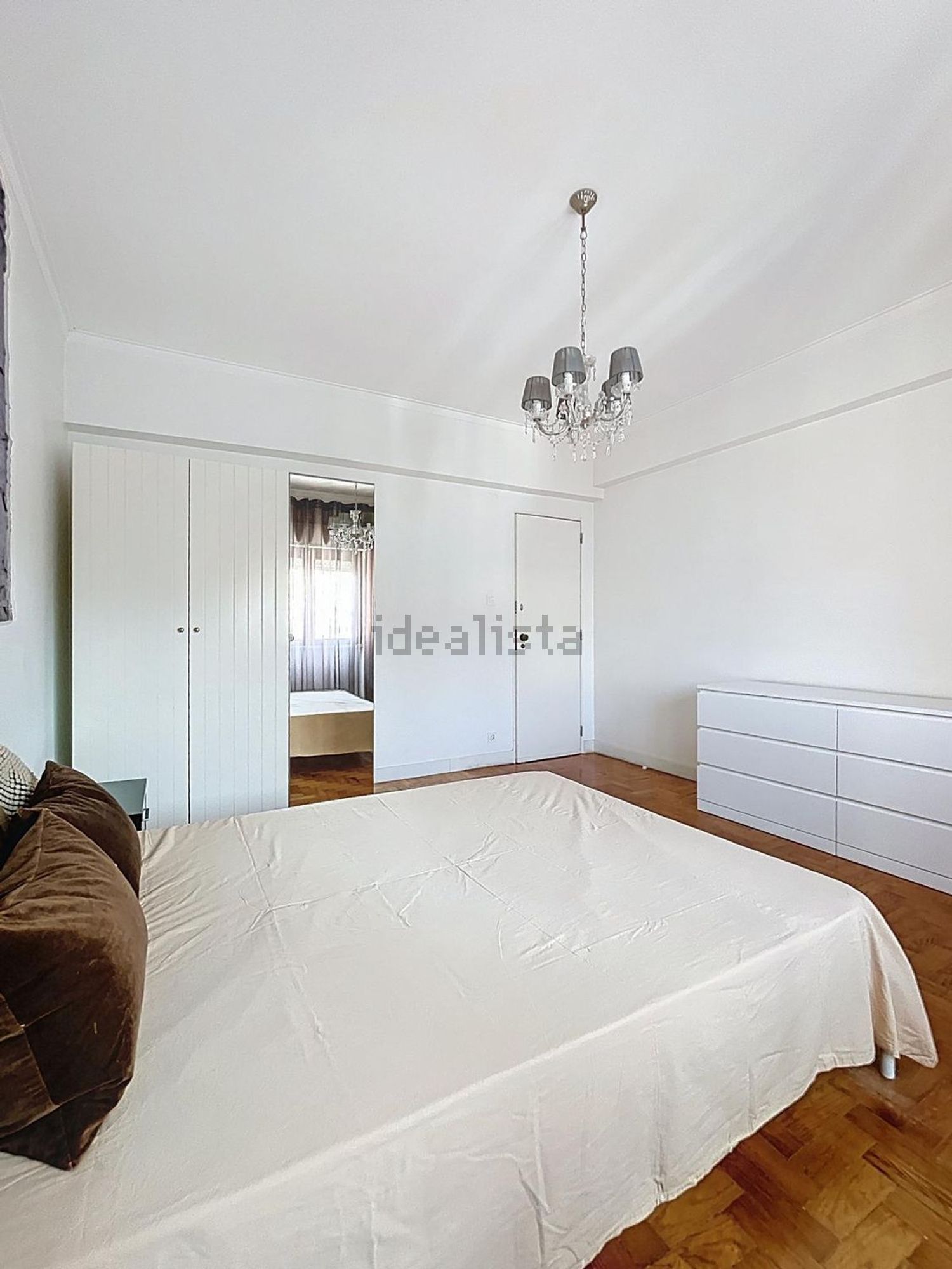 出租房间在Rua do Município, 13 - 卧室