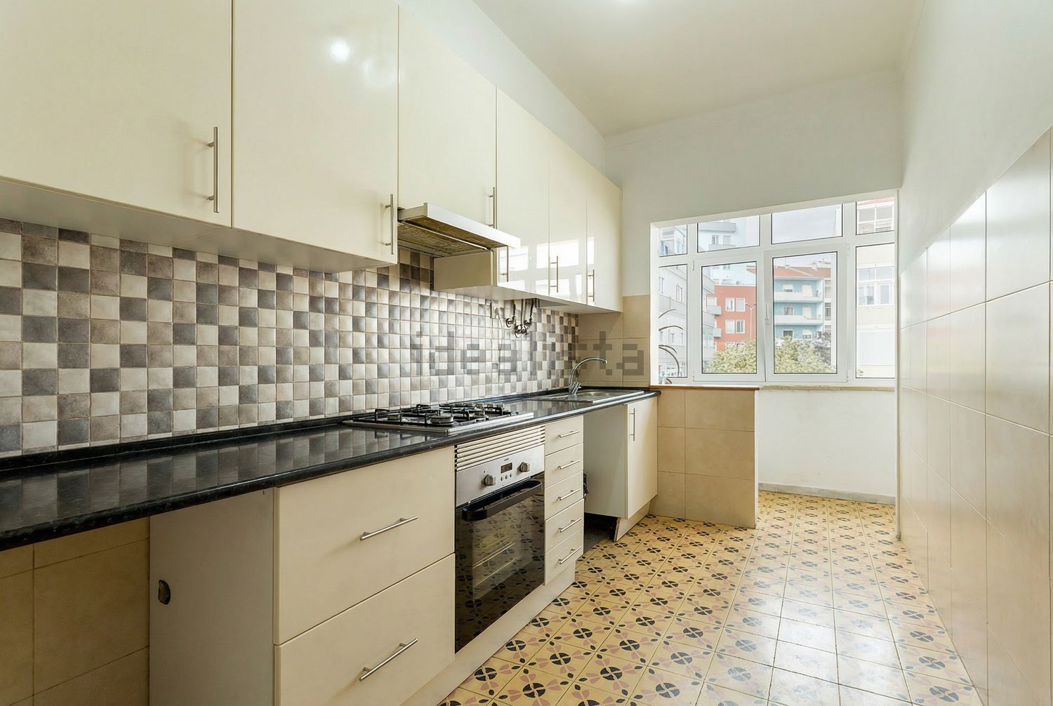 公寓 t3出售在Rua Pedro Nunes - 厨房