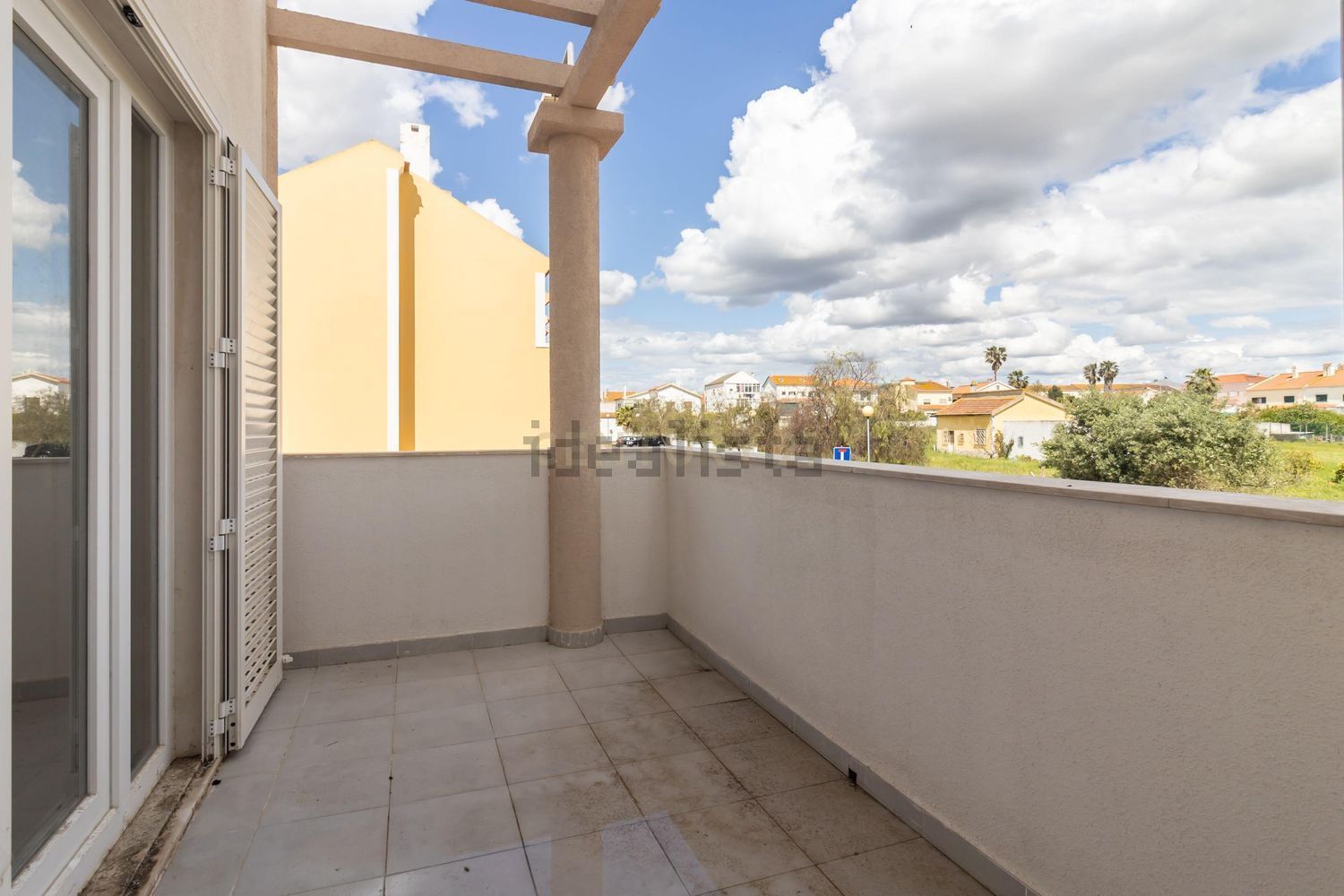 小楼房或独栋别墅出售在Avenida do Canto do Pinheiro - 阳台