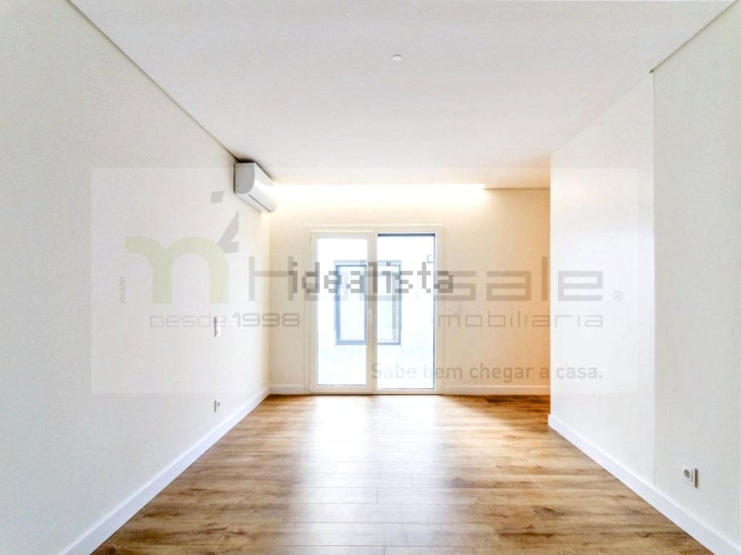 公寓 t4出售在Rua Almirante Gago Coutinho, 58 a - 居住