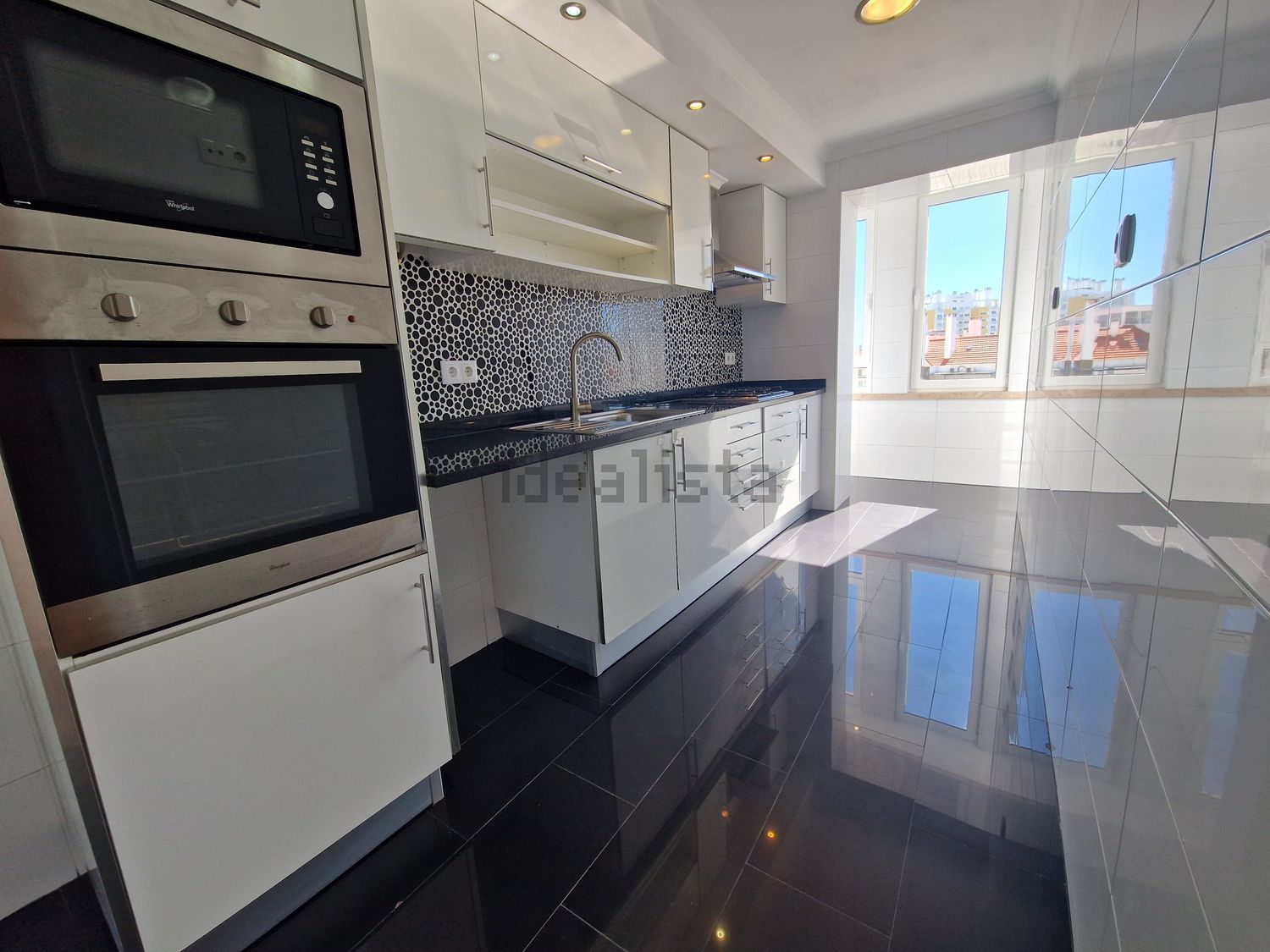 公寓 t2出售在Rua Morais Soares, 3 - 厨房