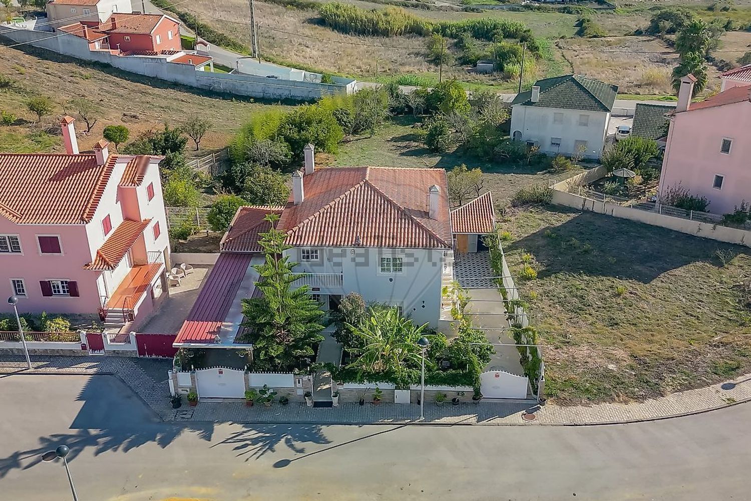 小楼房或独栋别墅出售在Rua do Campo da Bola - 照片