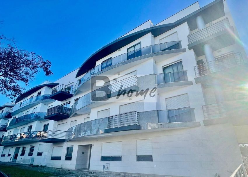 出租公寓 t2在Rua Maria Beatriz Mexia s/n