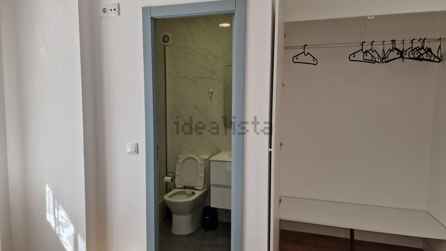 出租房间在Rua Rainha Dona Amélia, 13 La - 卫生间