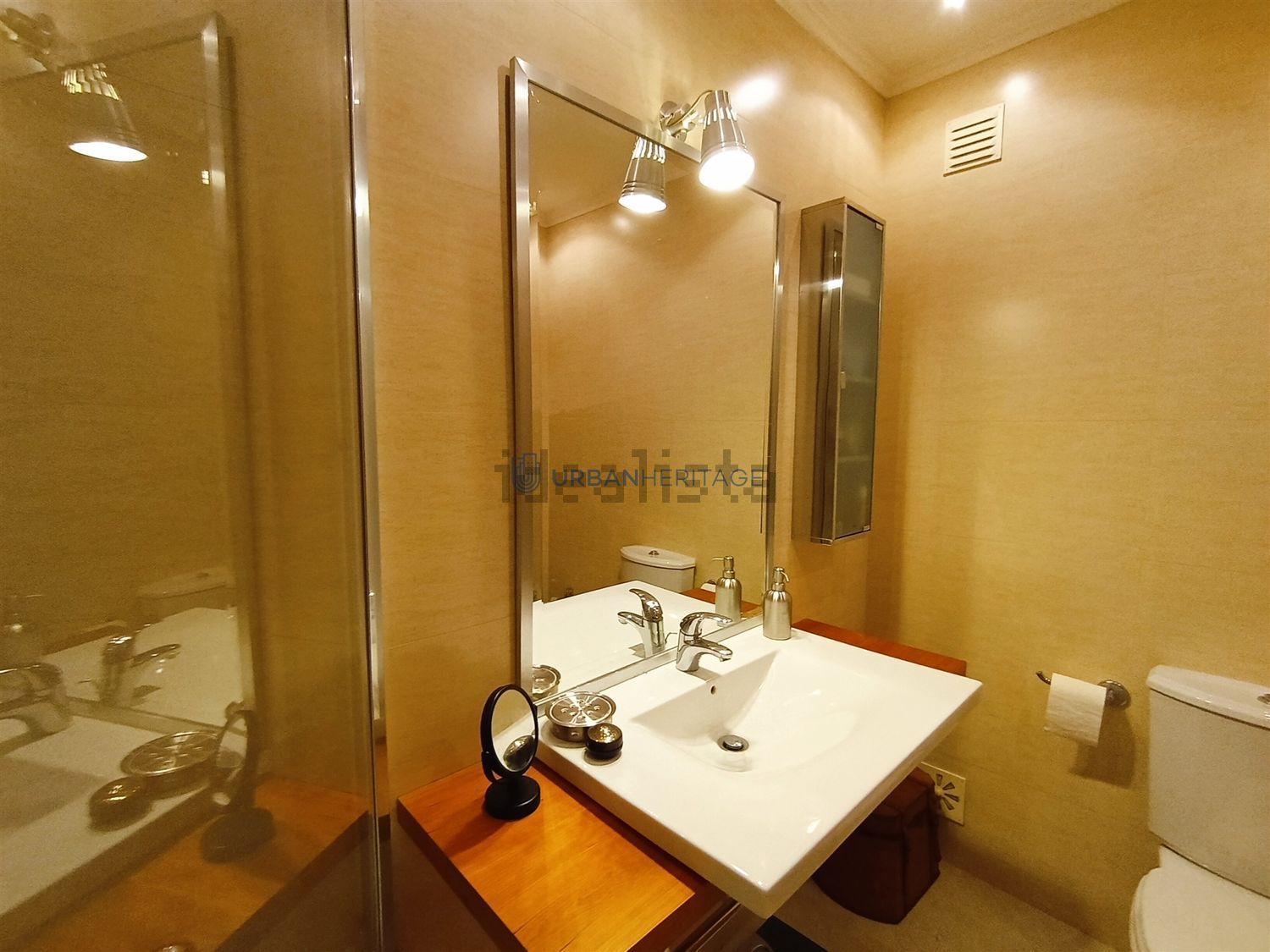 公寓 t2出售在Rua Helena Sá da Costa, 9 - 卫生间