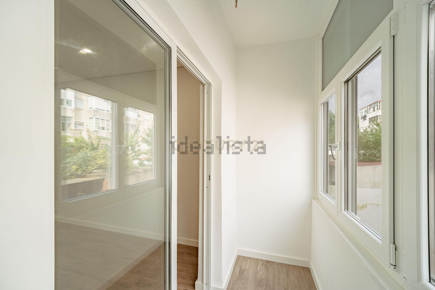 公寓 t2出售在Rua Luís António Verney, 27 - 照片