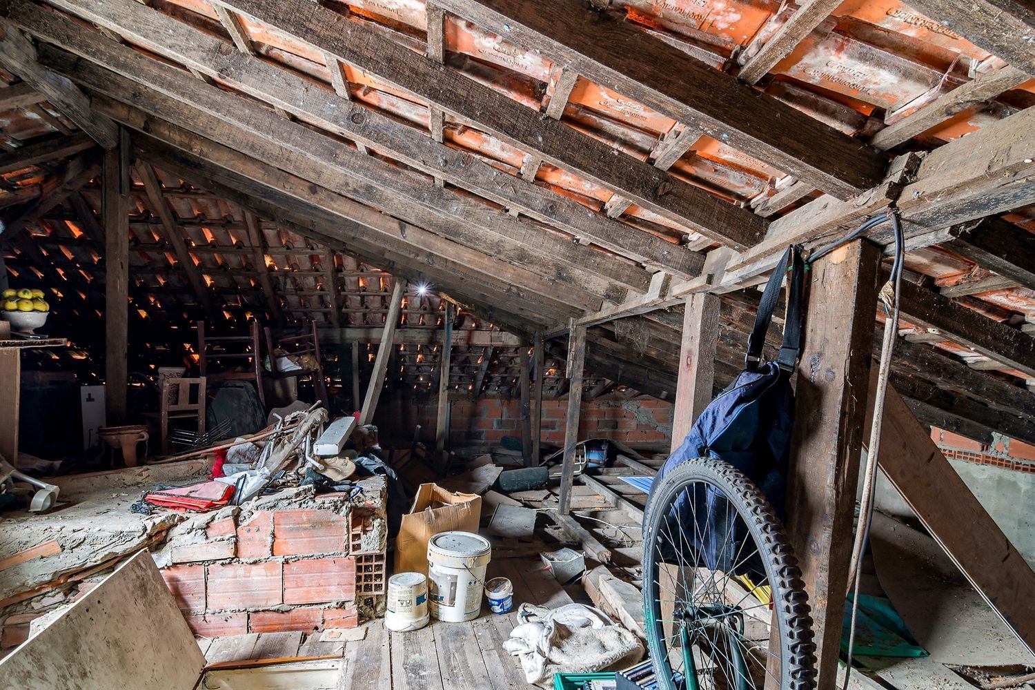 公寓 t1出售在Rua do Funchalinho - 储藏室