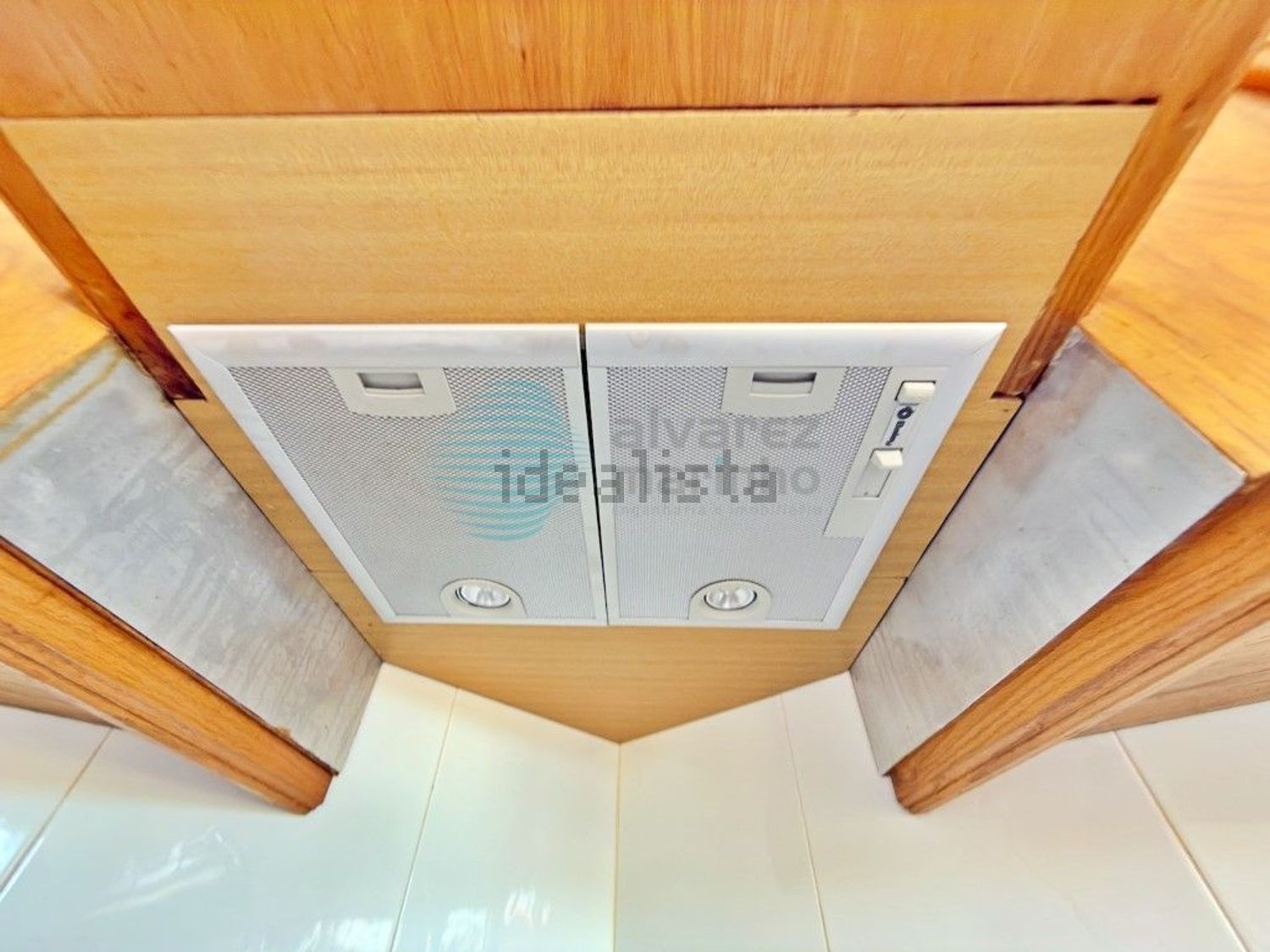 小楼房或独栋别墅出售在Rua 1° de Maio, 3 - 照片