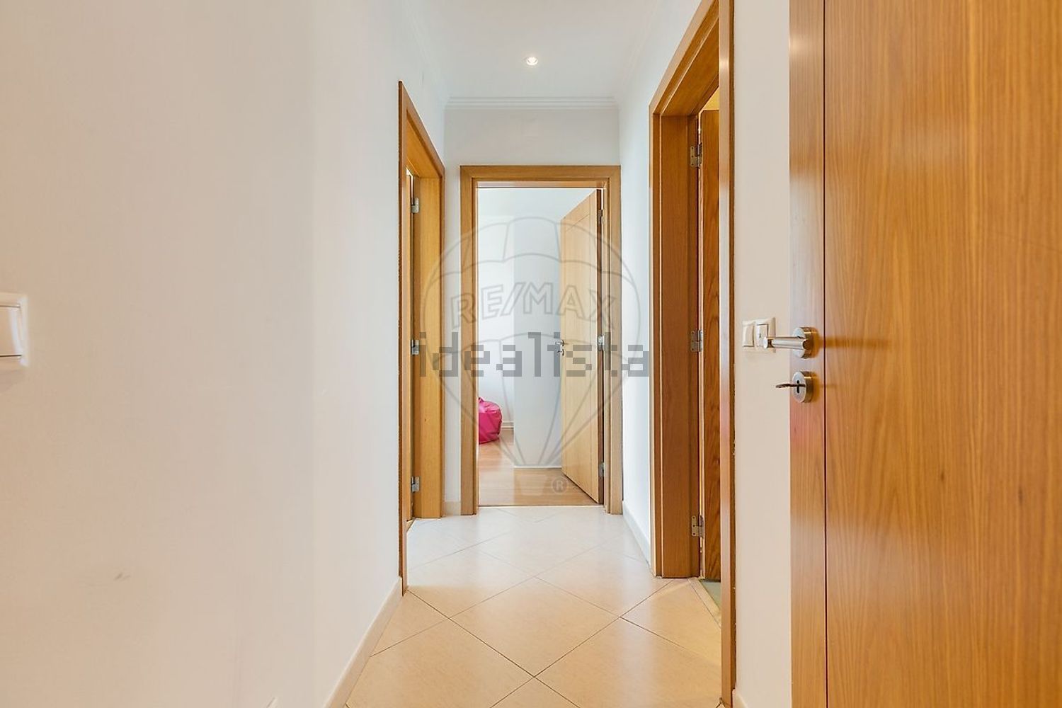 出租公寓 t2在Rua Maria Brown - 过道