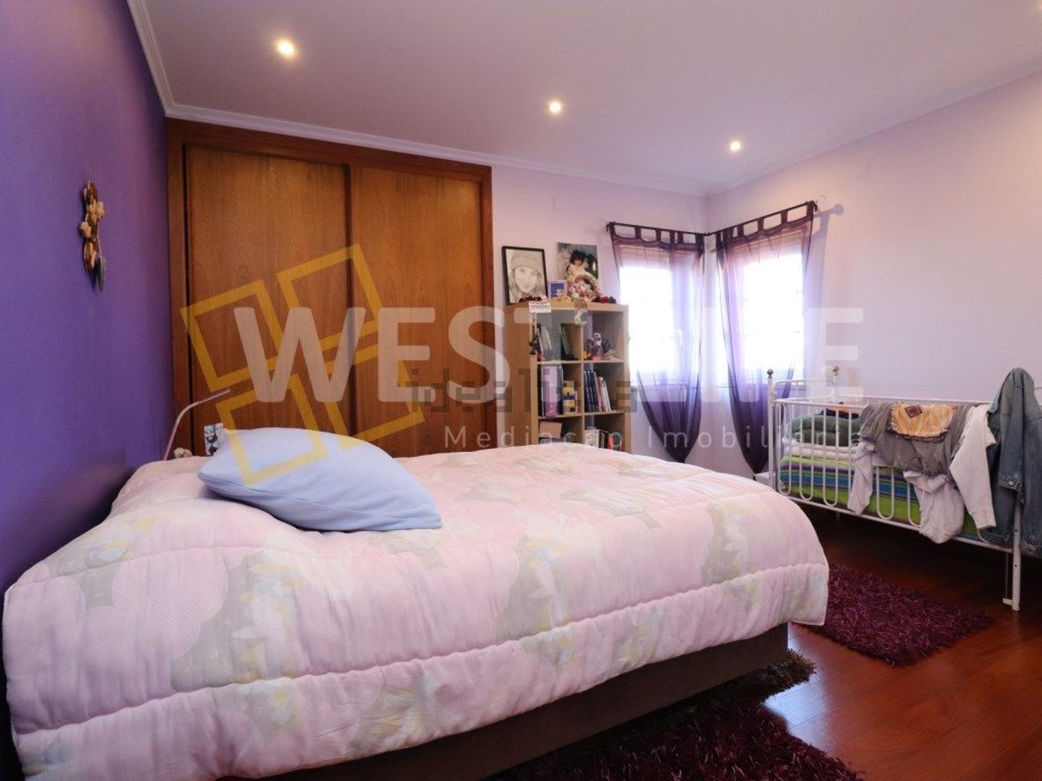 小楼房或独栋别墅出售在Vila de Colares - Mucifal - 卧室