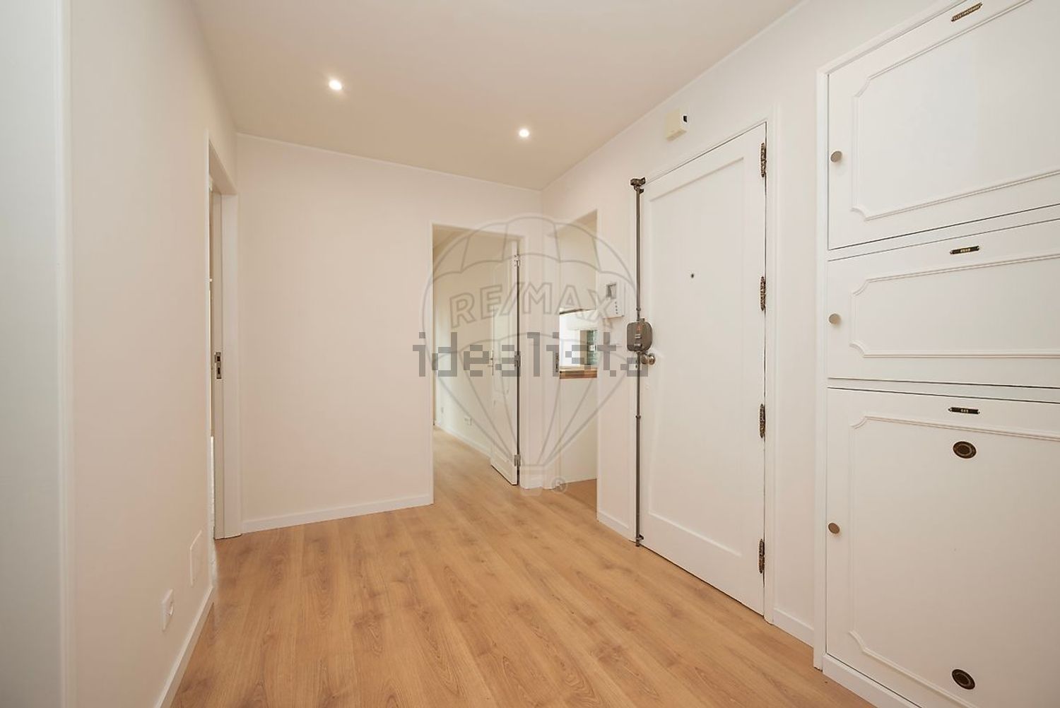 出租公寓 t2在Rua Luís Pastor de Macedo - 照片