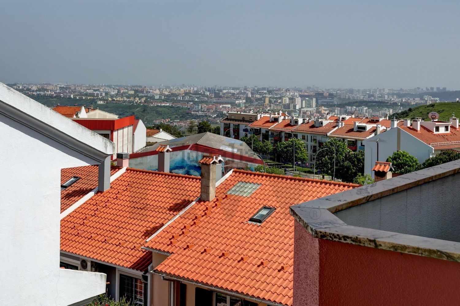 复式公寓出售在Rua Salgueiro Maia s/n - 照片