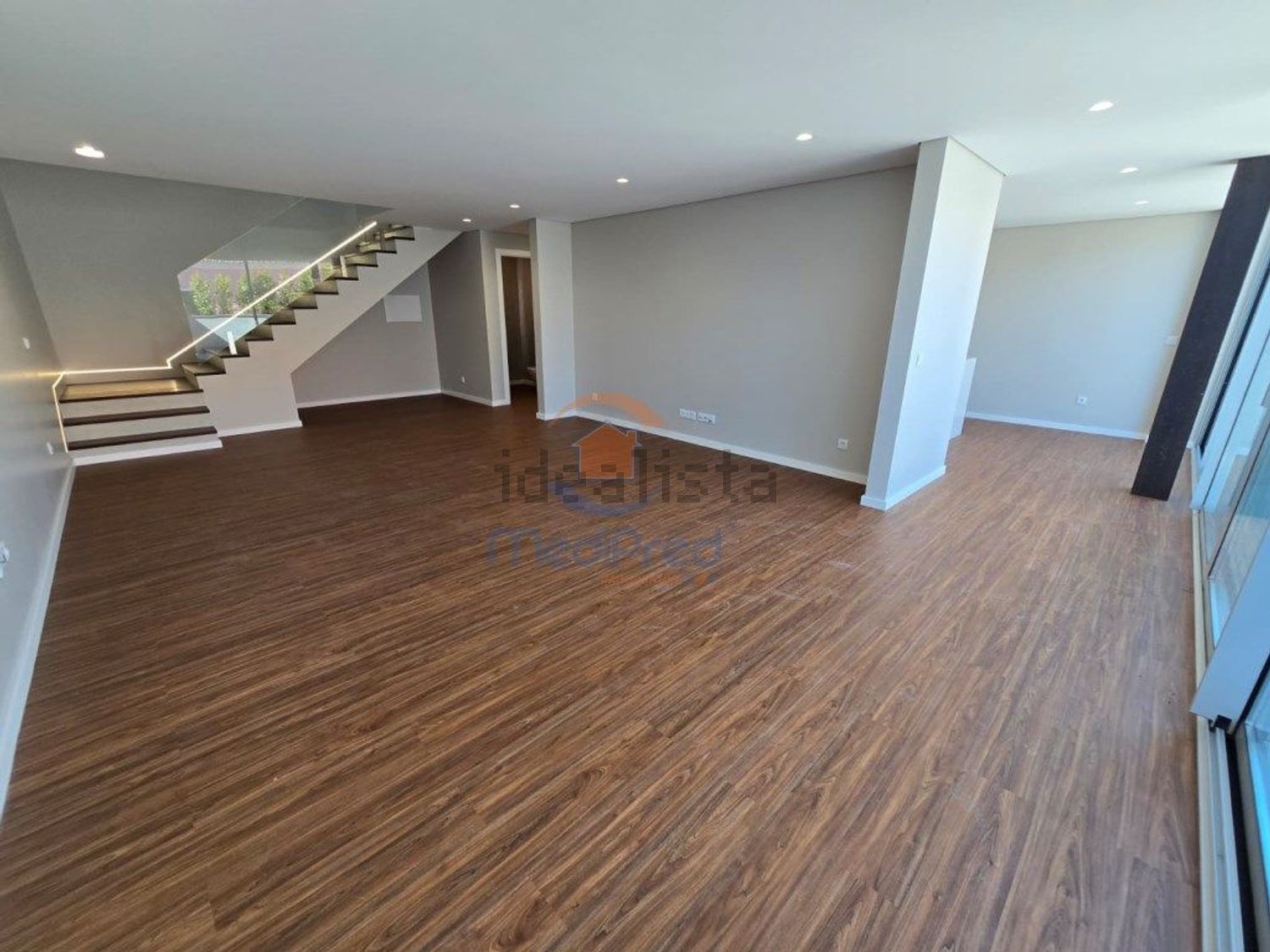 小楼房或独栋别墅出售在Pontinha e Famões - 客厅