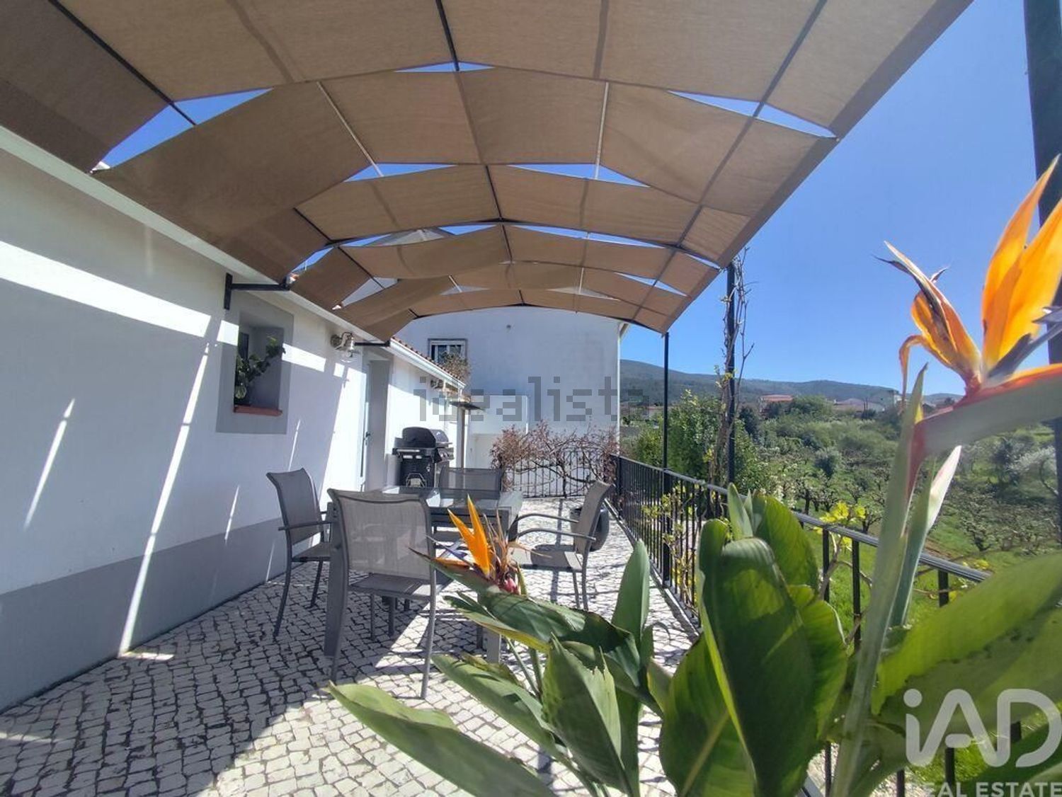 小楼房或独栋别墅出售在Lamas e Cercal - 照片