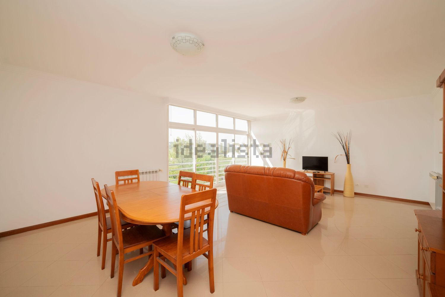 出租公寓 t3在Rua Melo Antunes, 36 - 客厅