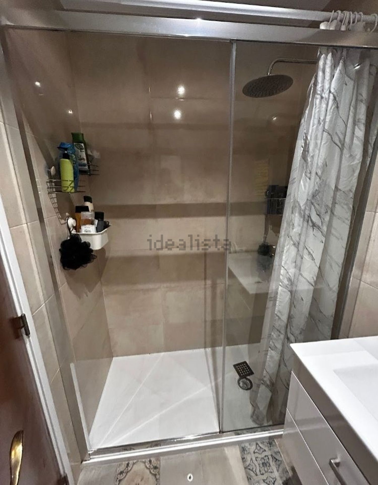 出租房间在Rua Padre António Vieira, 3 - 卫生间