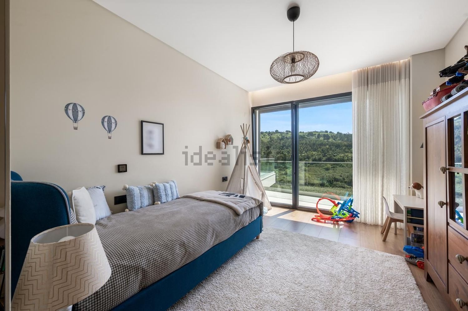 小楼房或独栋别墅出售在Rua das Lombas - 卧室