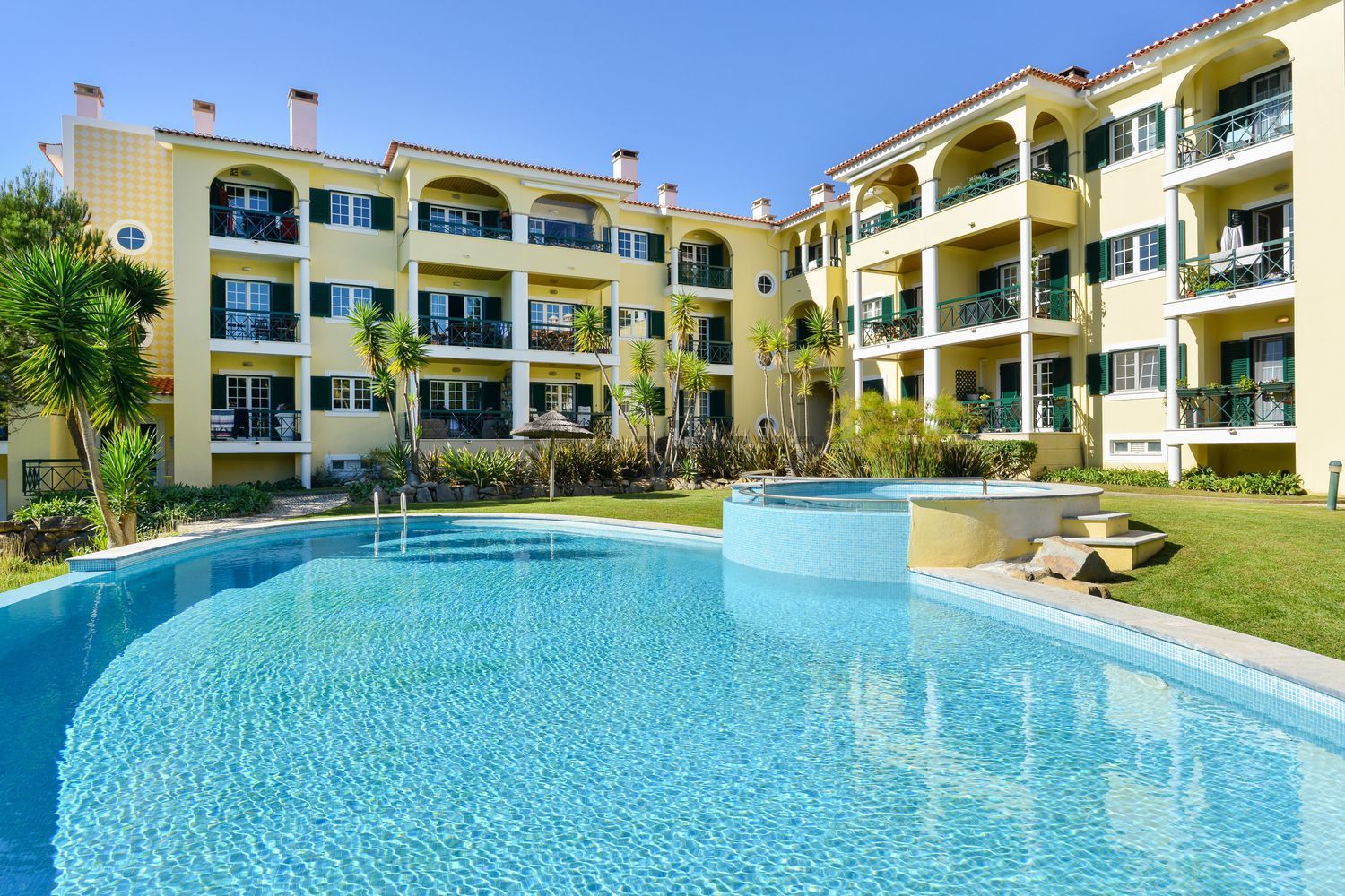 出租公寓 t3在Rua Mato das Cruzadas, 7 - 游泳池