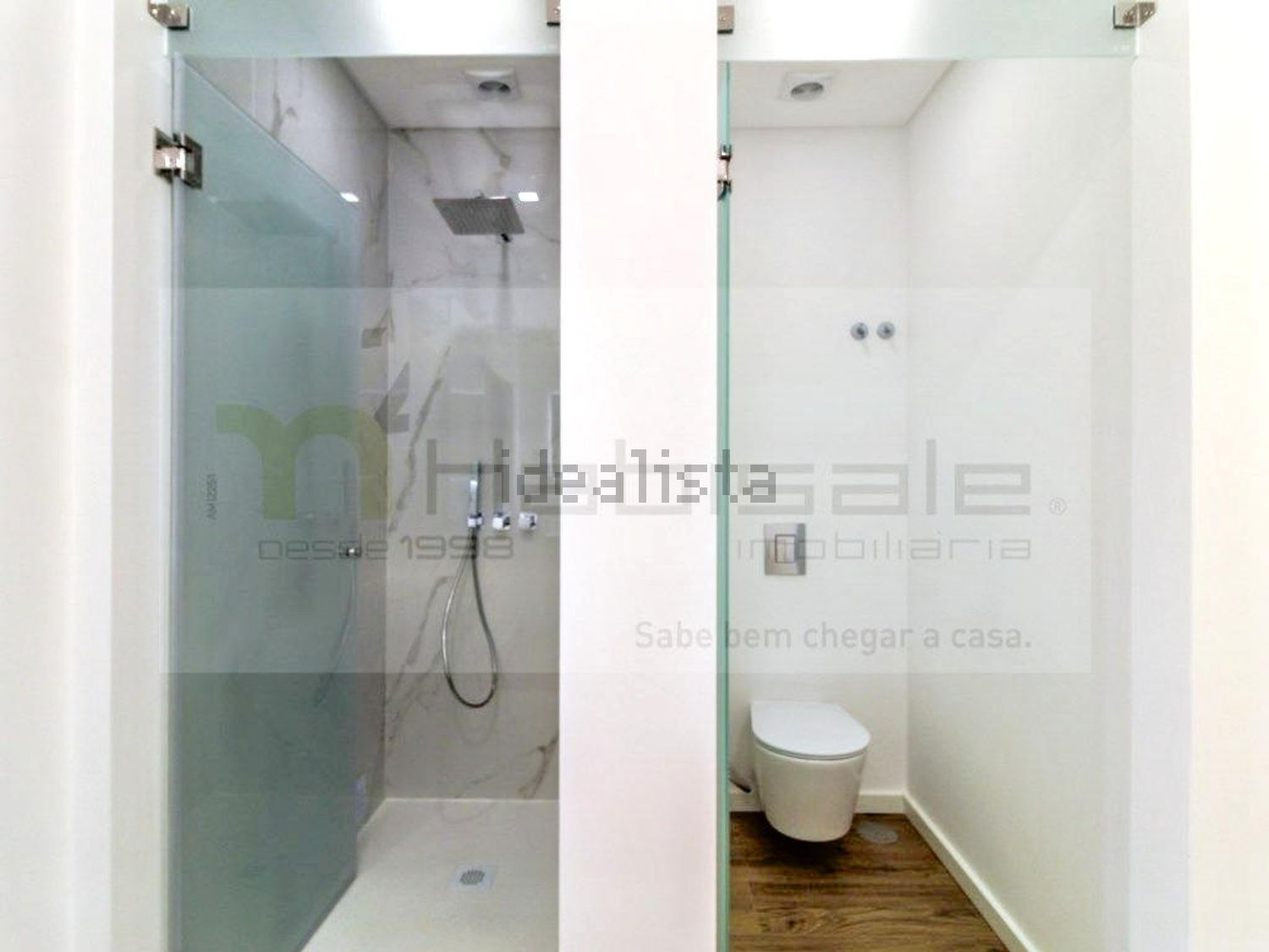 小楼房或独栋别墅出售在Rua Marechal Craveiro Lopes, 43 - 卫生间