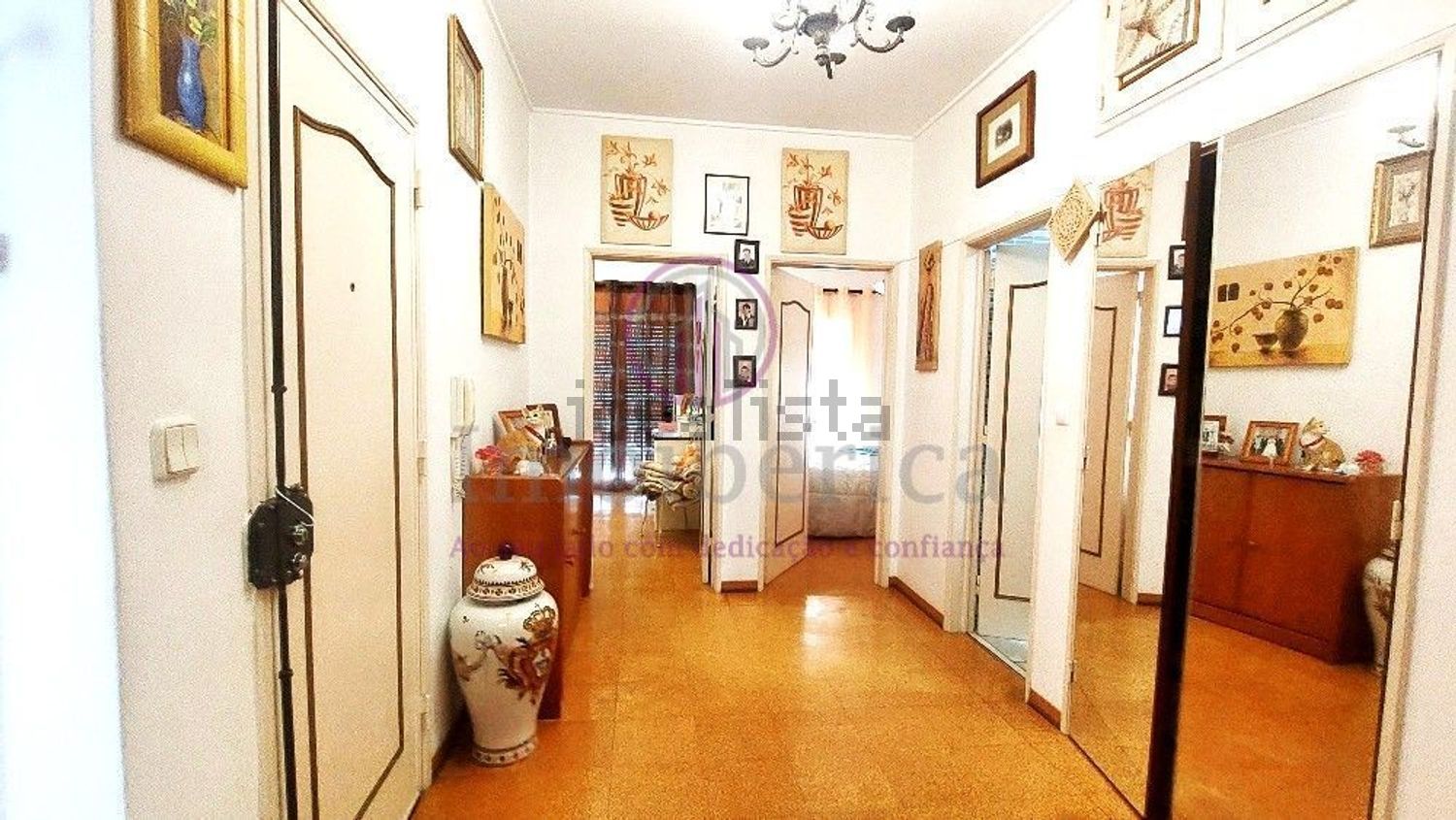 公寓 t2出售在Avenida Infante Dom Henrique - 过道