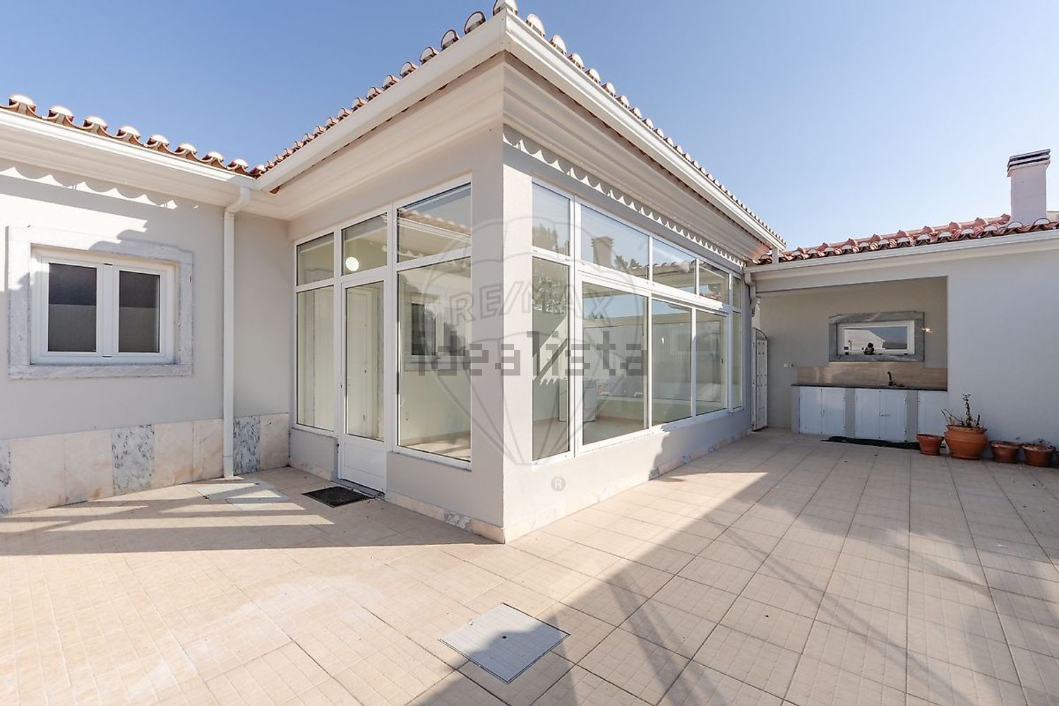 小楼房或独栋别墅出售在Rua do Rosmaninho - 阳台