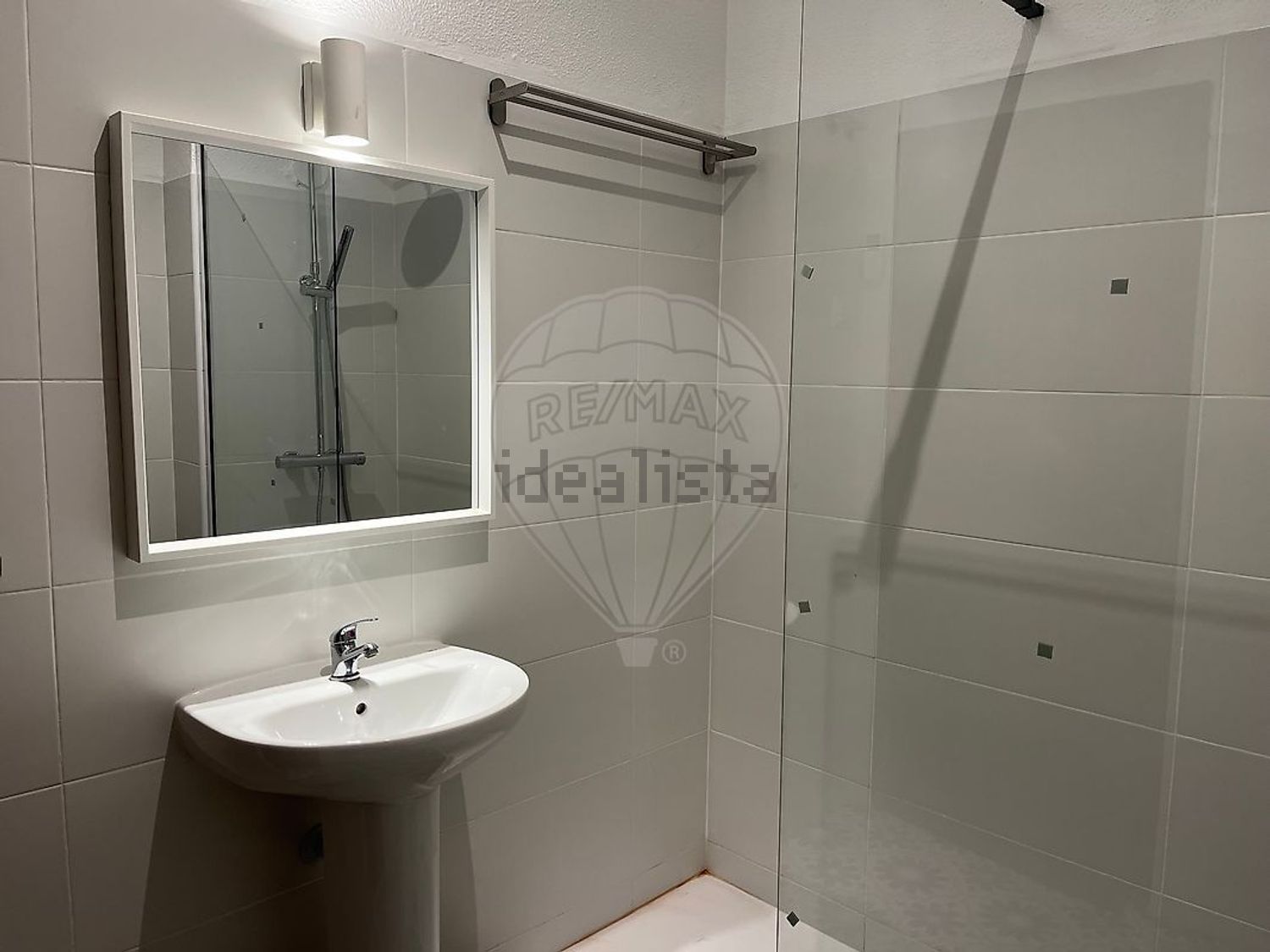 出租公寓 t1在Avenida Professor Doutor Reinaldo dos Santos - 卫生间