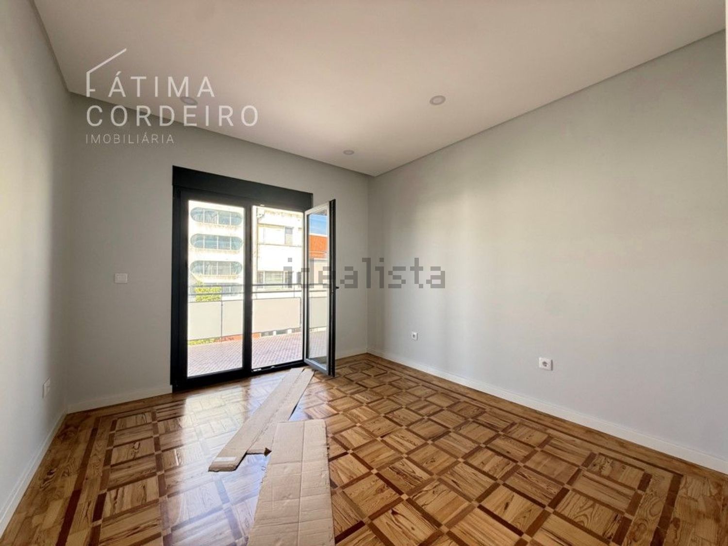 出租公寓 t2在Rua Capitão Leitão, 77 a - 居住