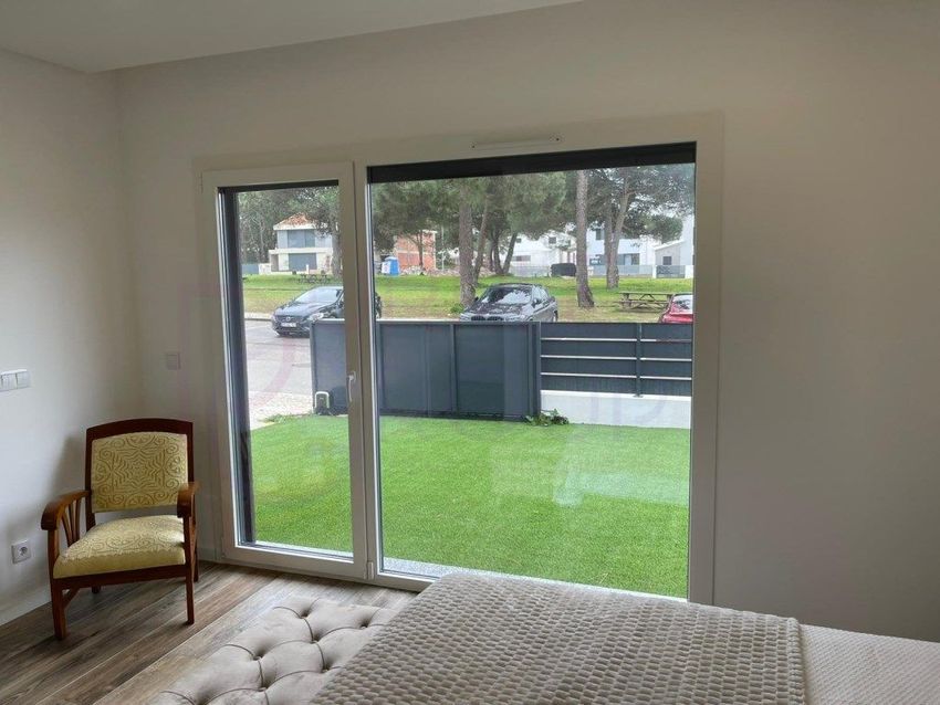 双拼别墅出售在Pinhal do General