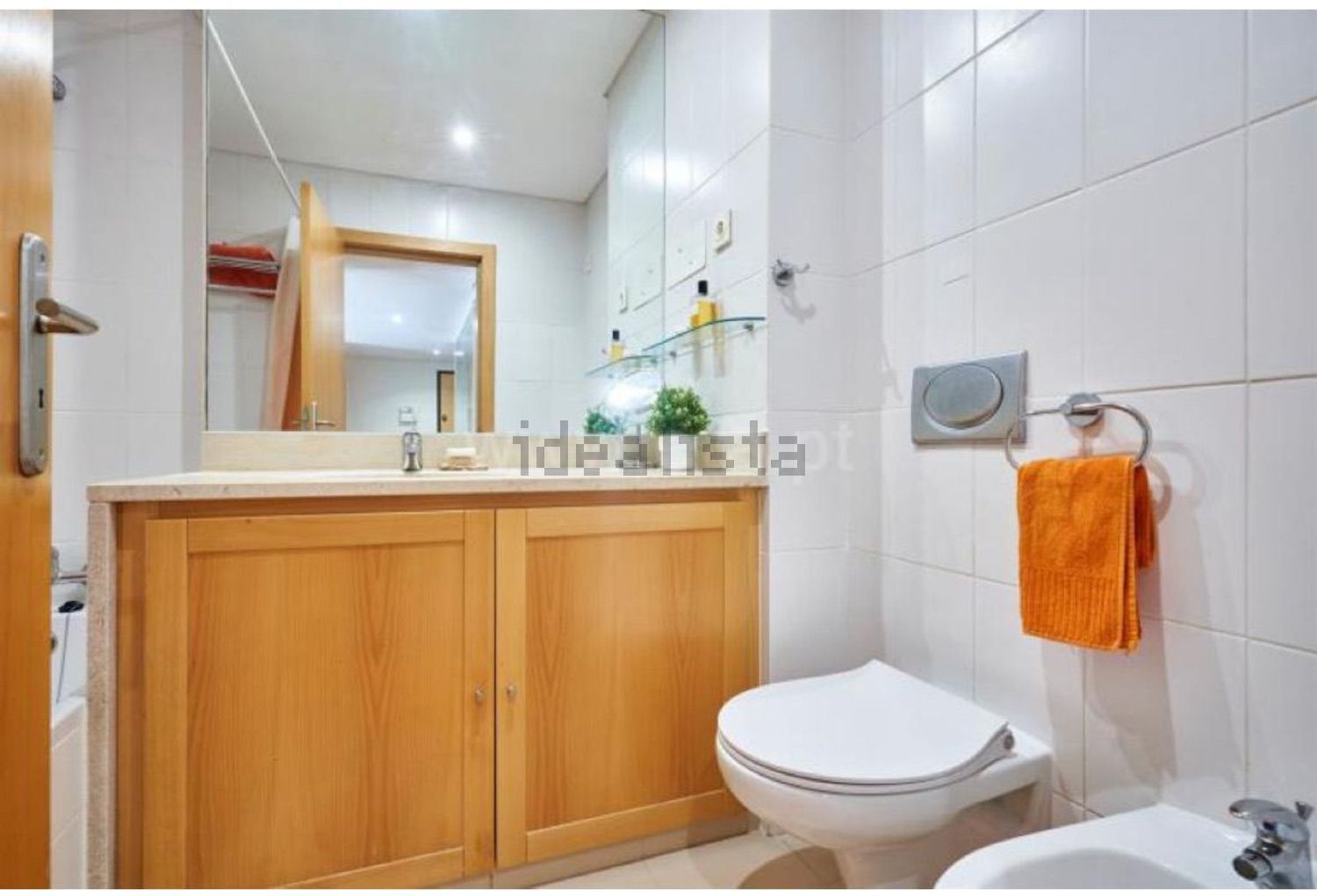 出租公寓 t1在Rua Comandante Cousteau, 17 - 卫生间