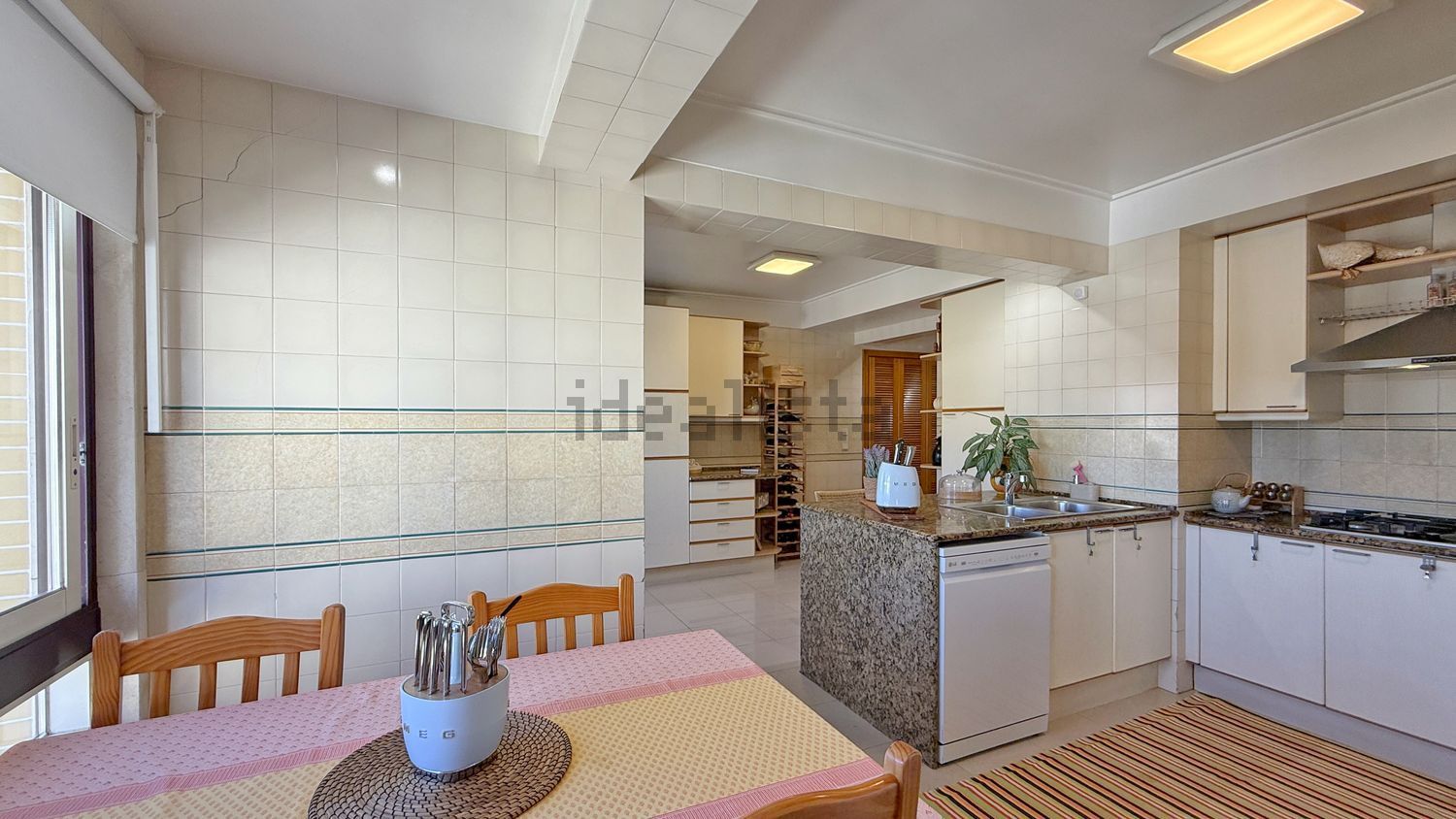 公寓 t6出售在Rua José Afonso, 10 - 厨房