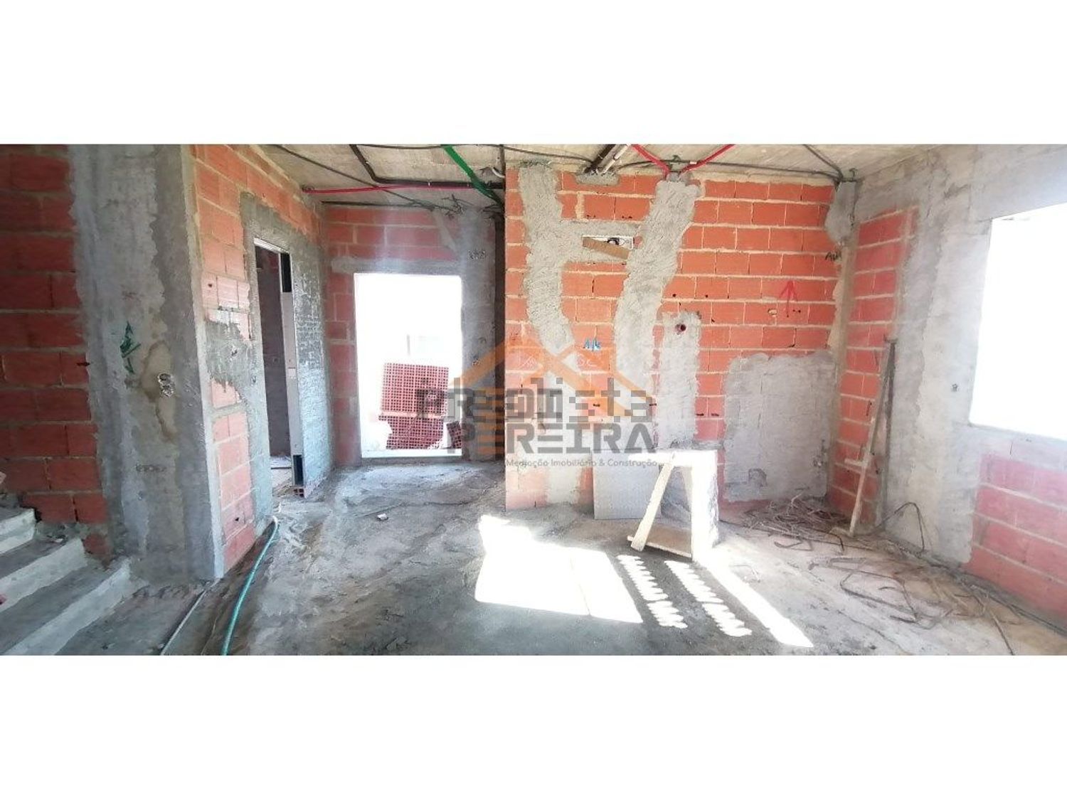 小楼房或独栋别墅出售在Pontinha e Famões - 照片