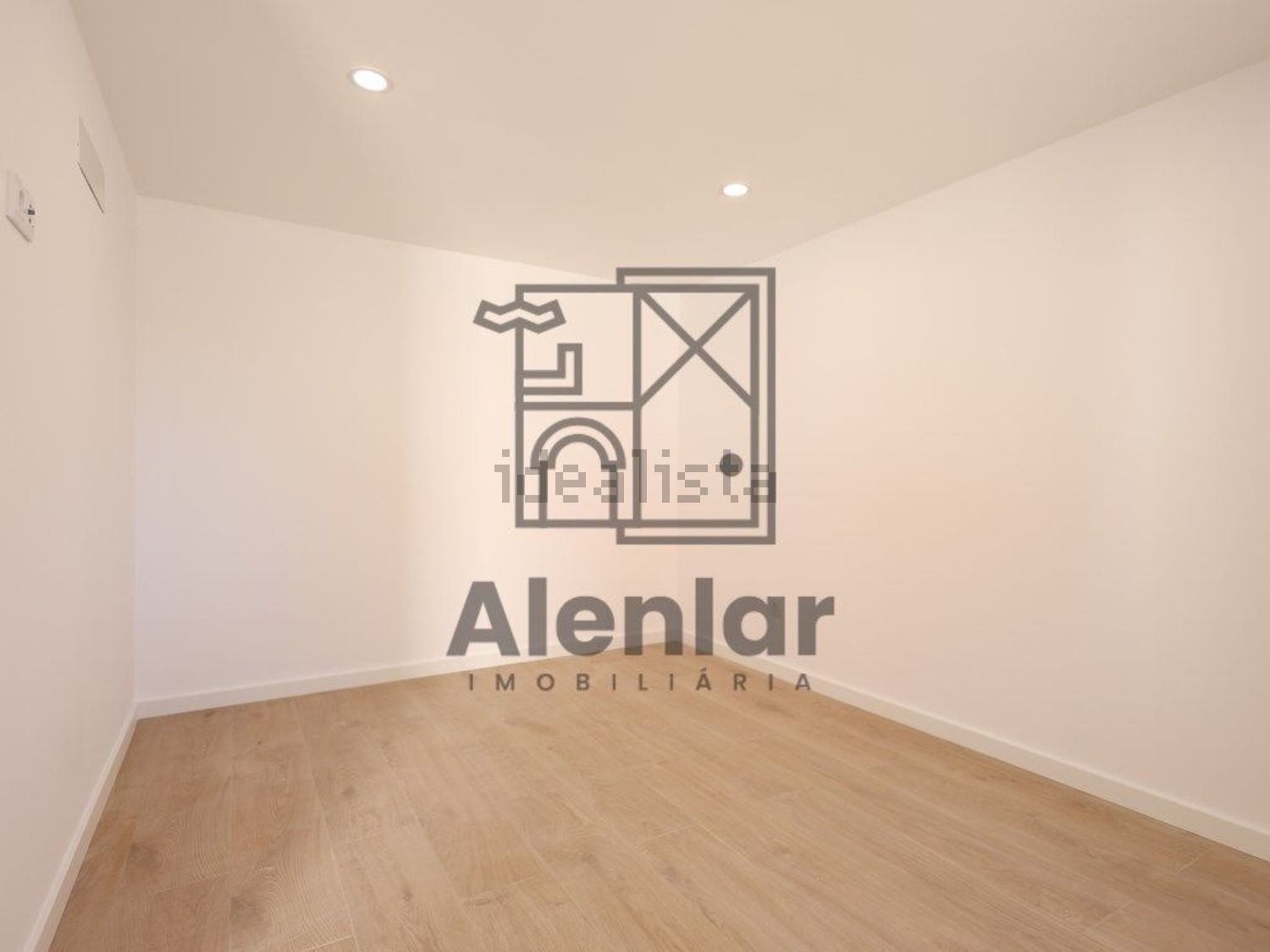 小楼房或独栋别墅出售在Ventosa - 照片