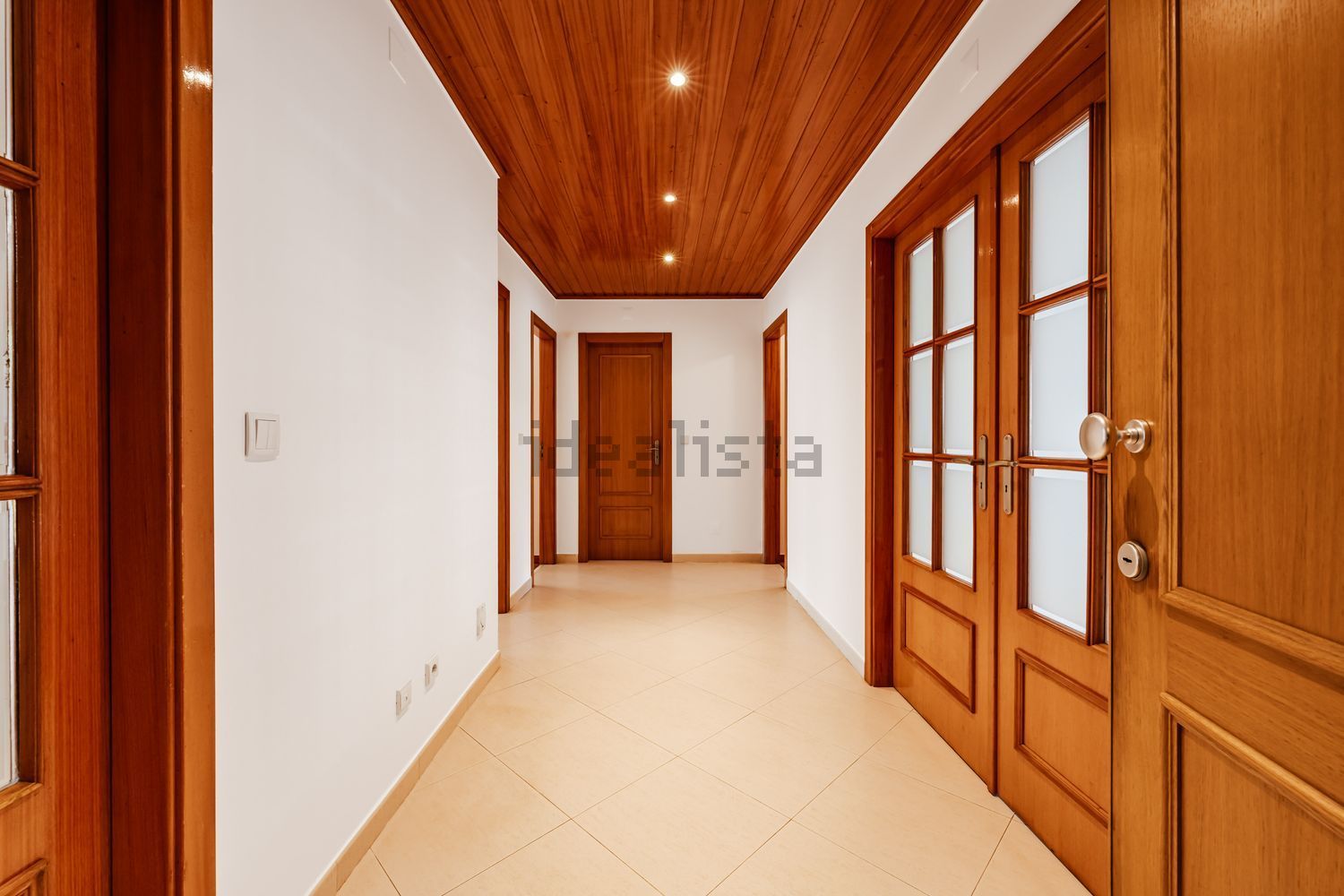 公寓 t3出售在Falagueira-Venda Nova - 过道