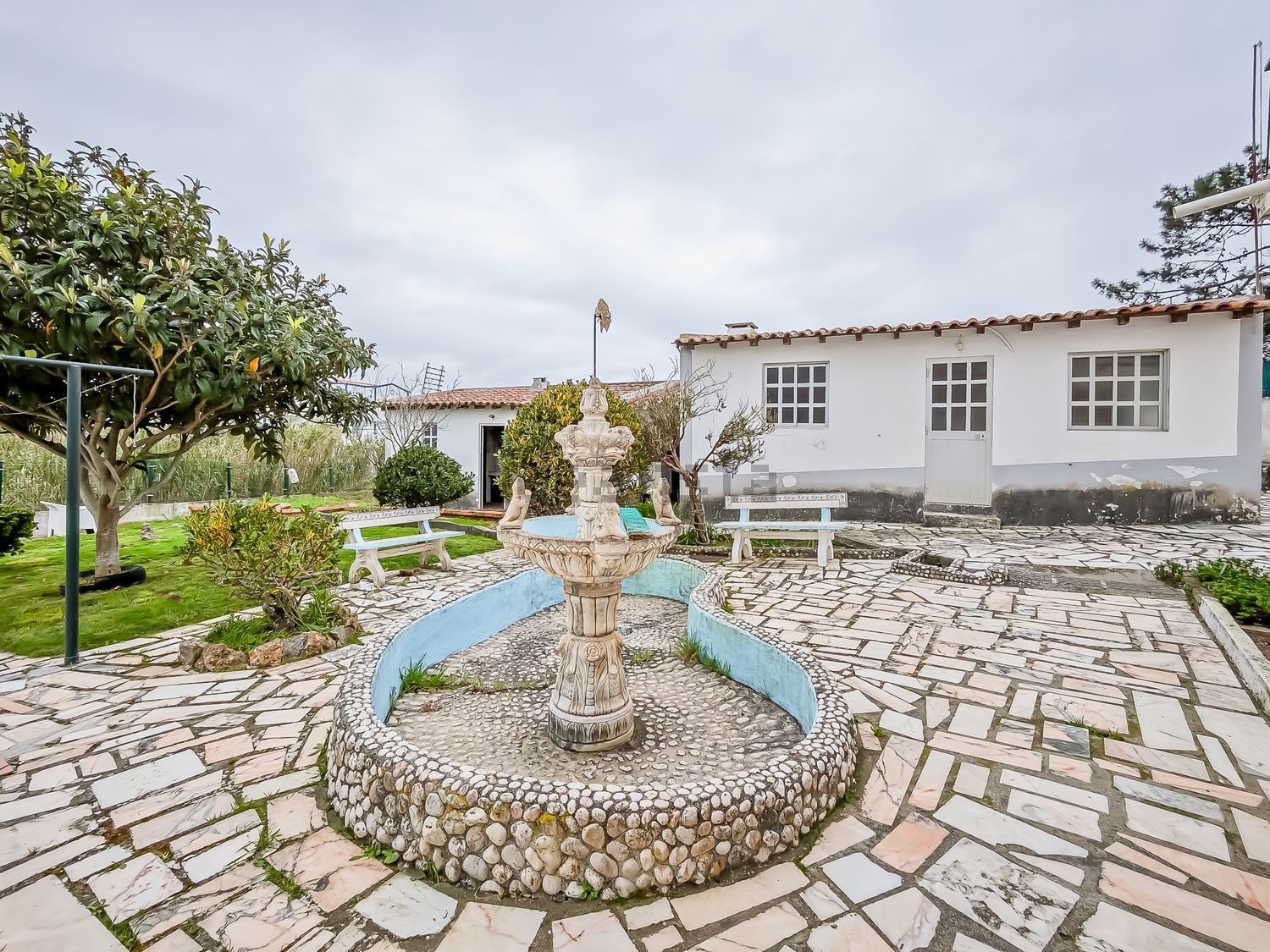 小楼房或独栋别墅出售lapa da serra - 外立面