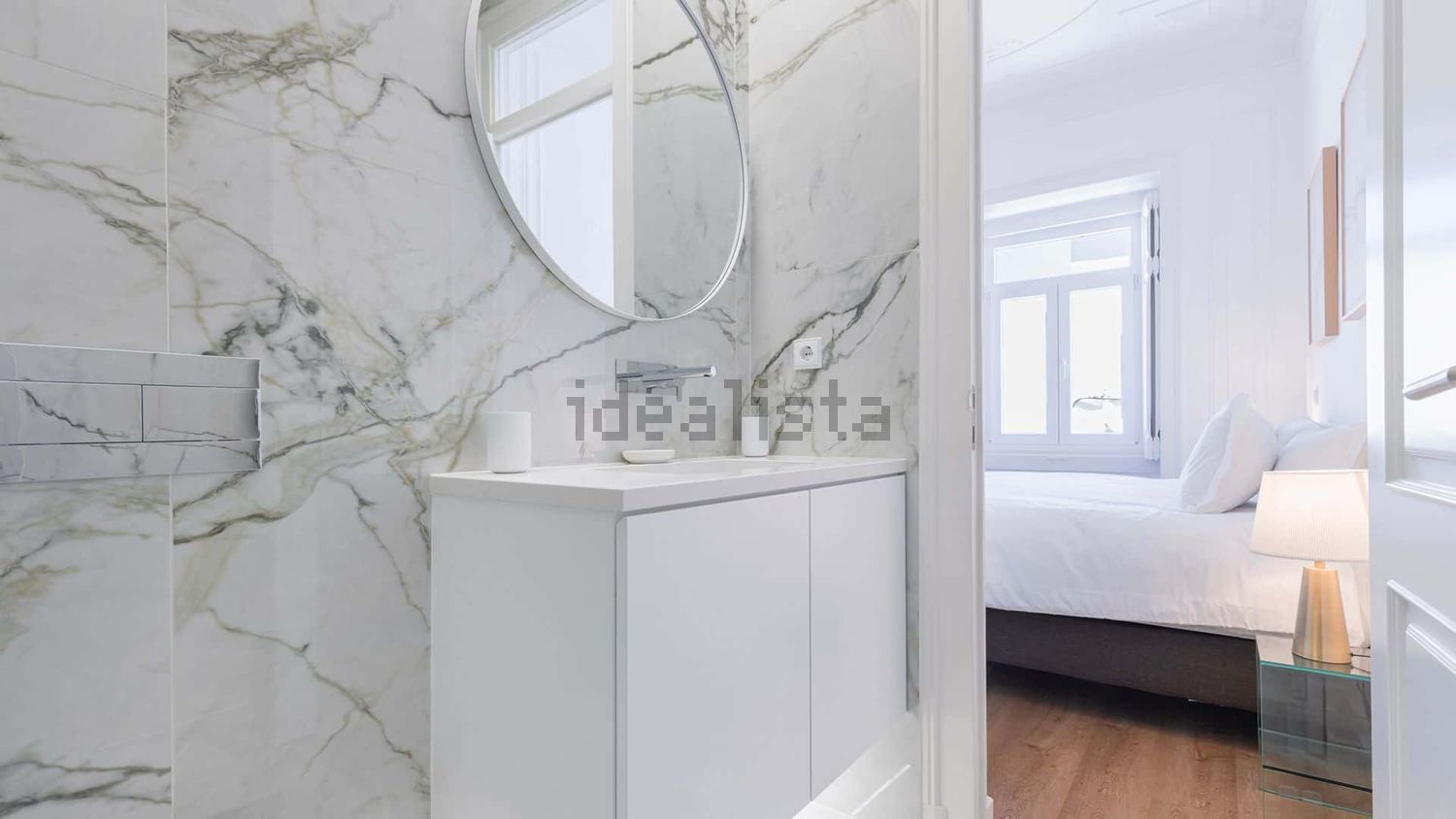 出租公寓 t2在Rua Afonso Annes Penedo, 14 - 卫生间