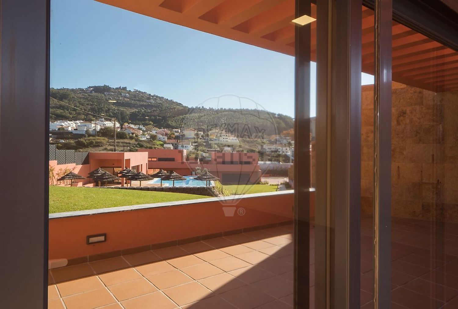 出租小楼房或独栋别墅Cm1318 - 阳台