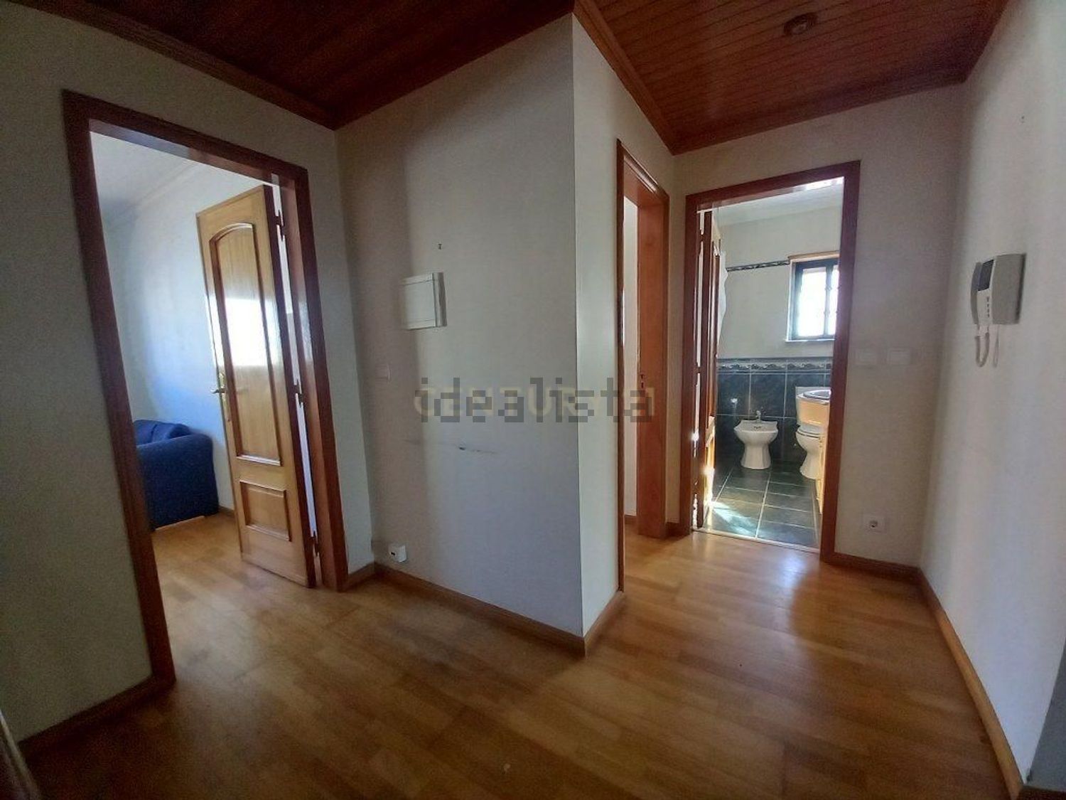 双拼别墅出售在Rua do Cerrado das Tramagueiras, 5 - 过道