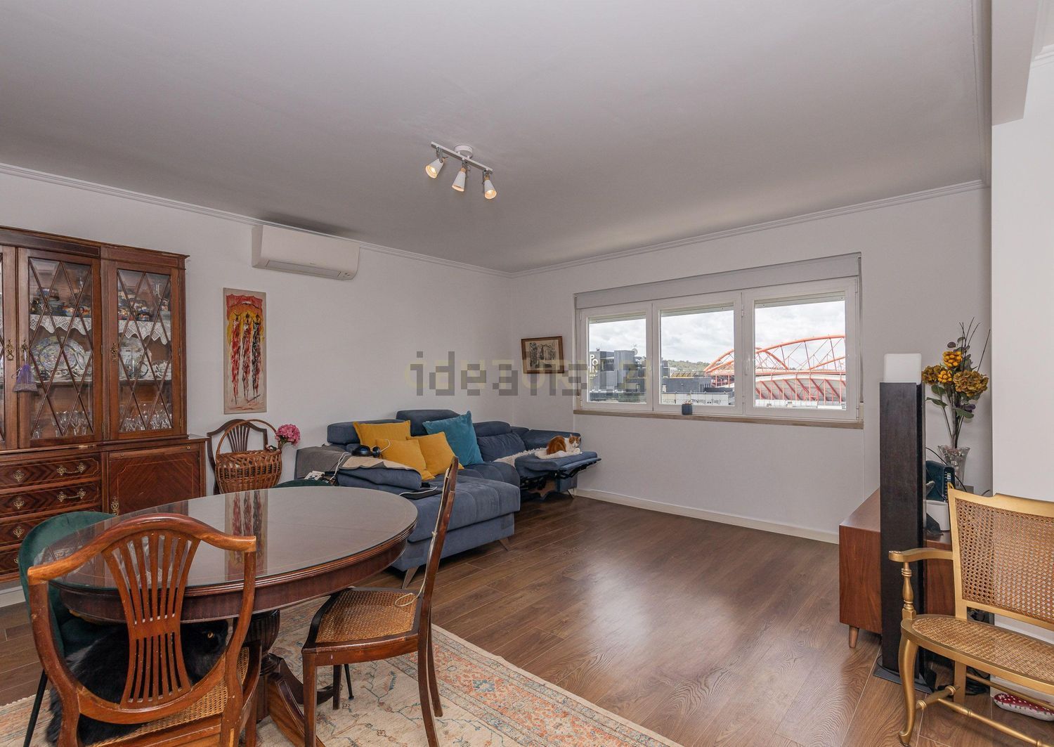 公寓 t3出售在Alto dos Moinhos - 客厅