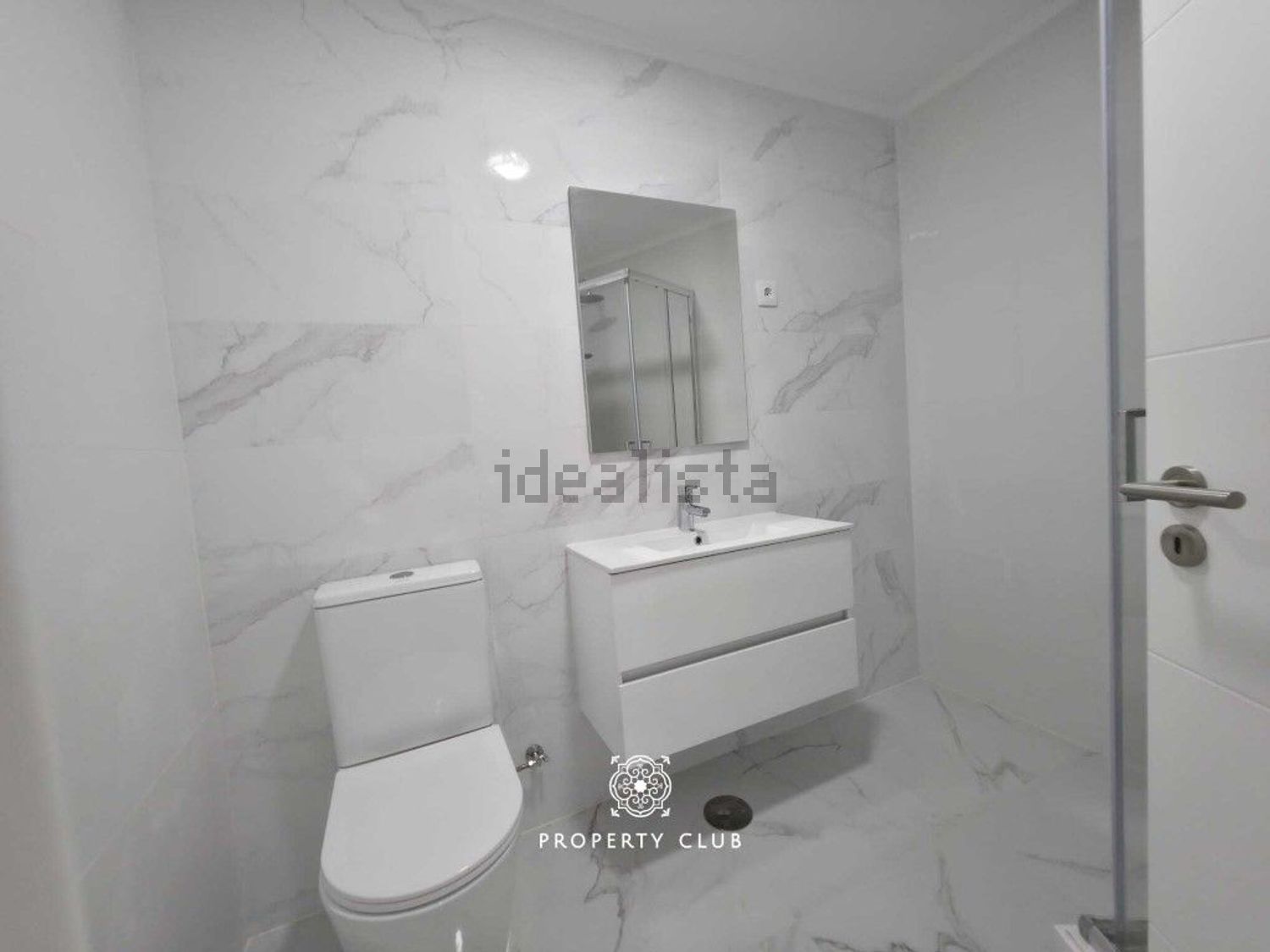 公寓 t2出售在Rua Doutor Guerra Junqueiro - 卫生间