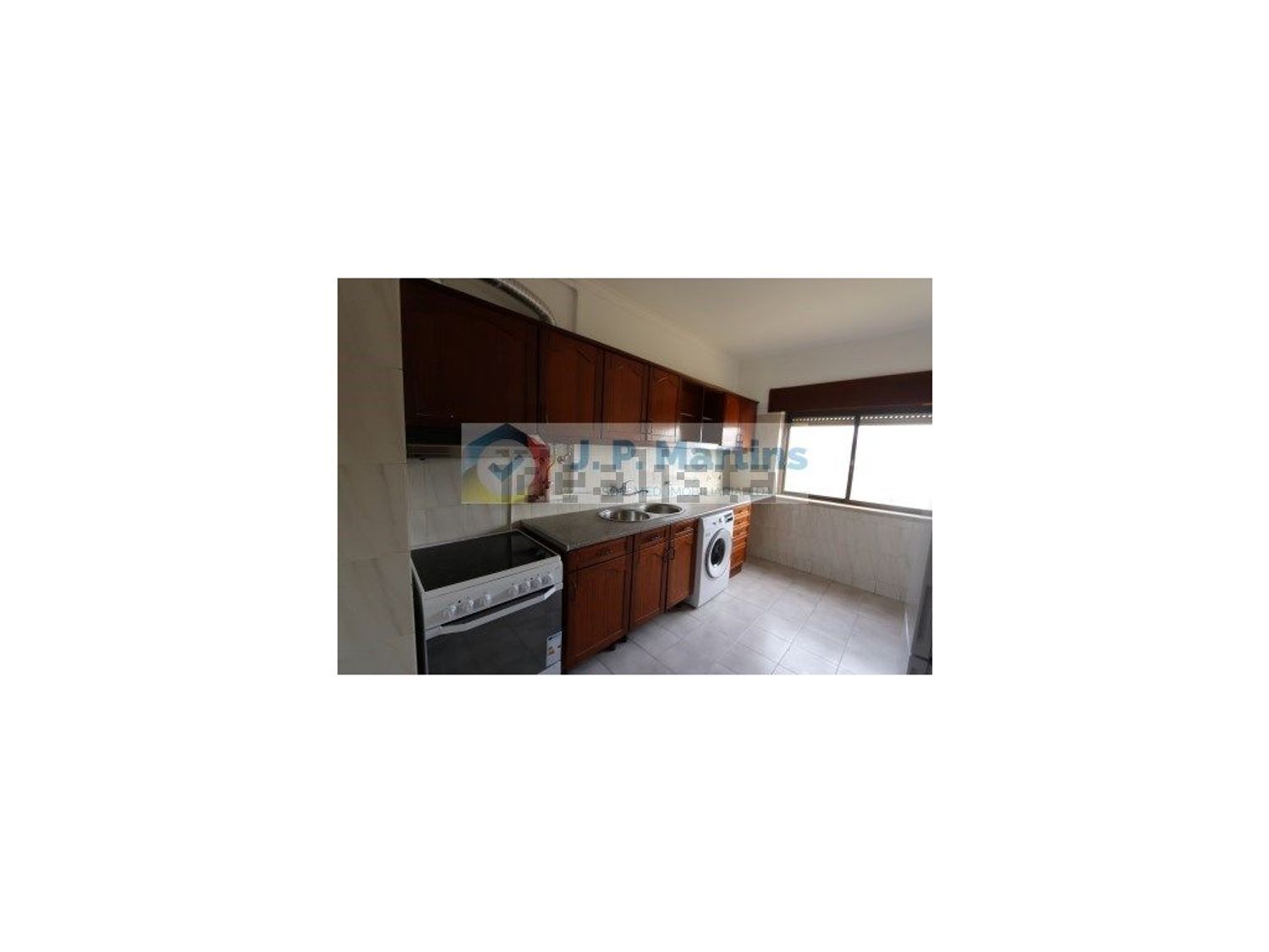 公寓 t3出售在Avenida 1º de Maio, 97 - 厨房