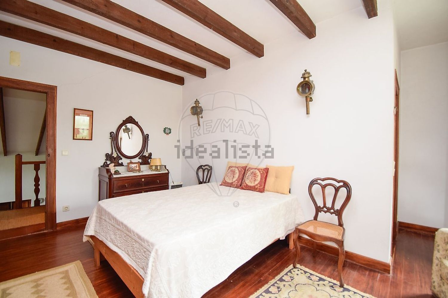 小楼房或独栋别墅出售R. da Portela - 卧室