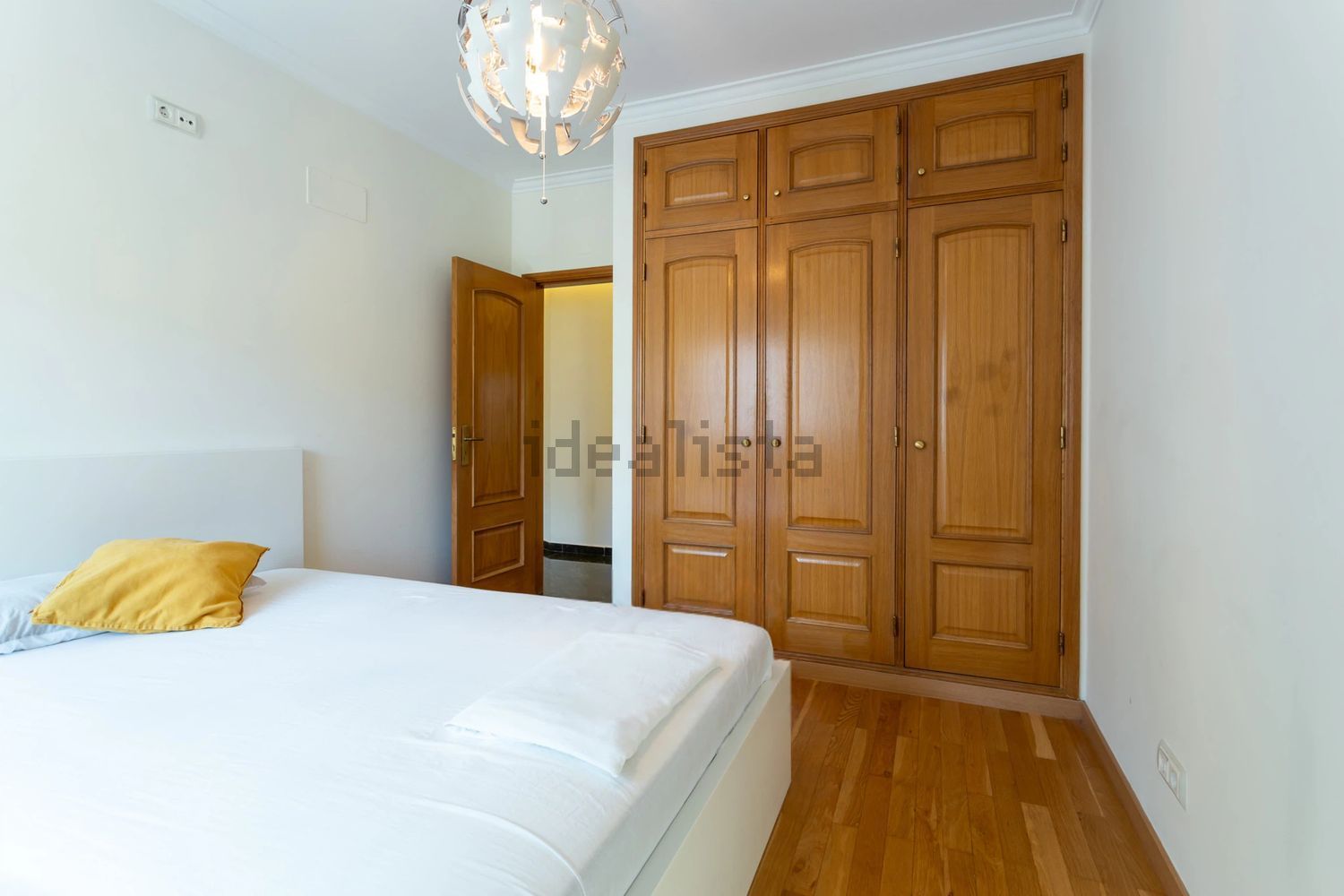 小楼房或独栋别墅出售在Rua do Alecrim - 卧室