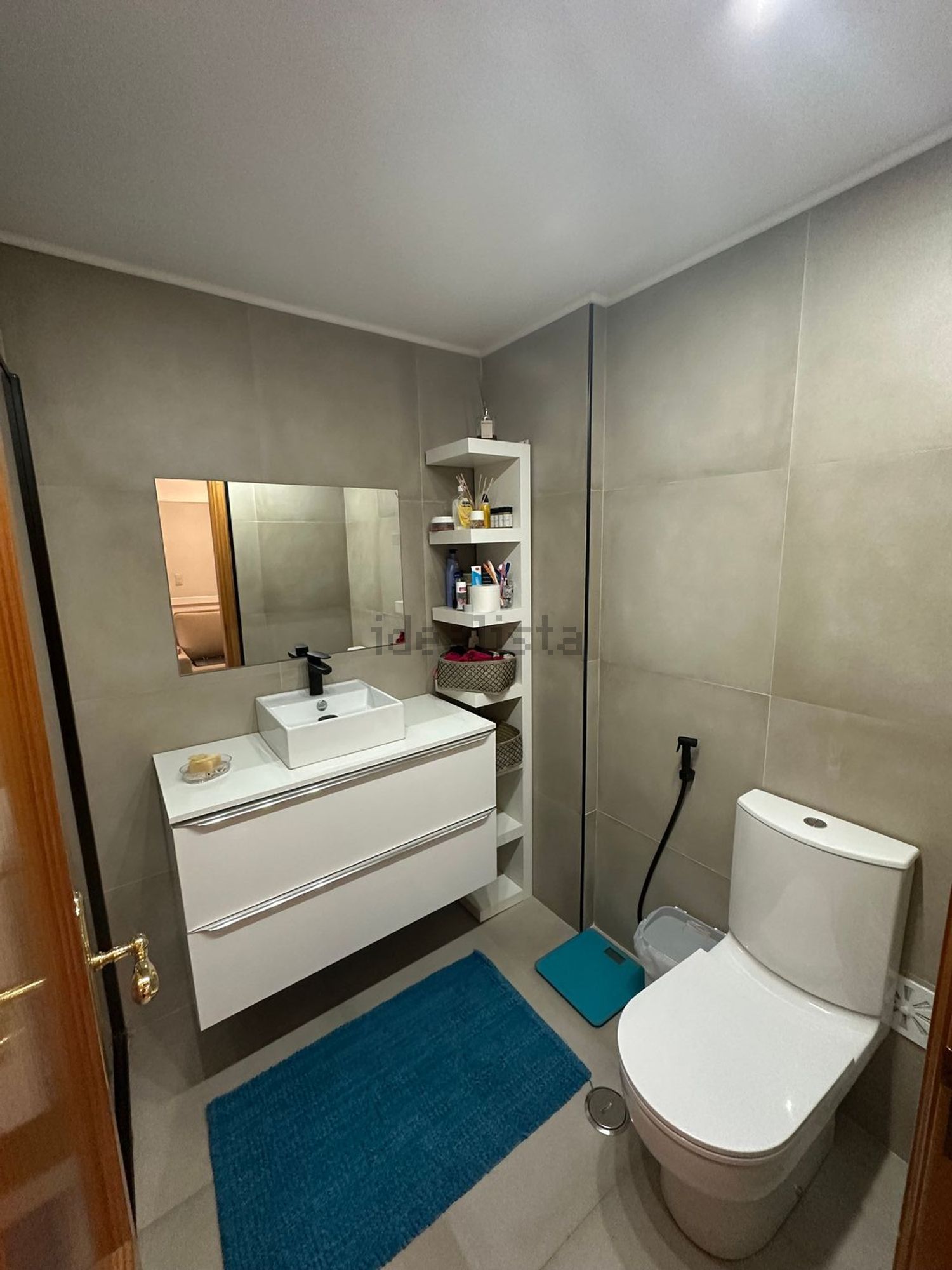 出租公寓 t2在Rua Coronel Melo Antunes, 1 - 卫生间