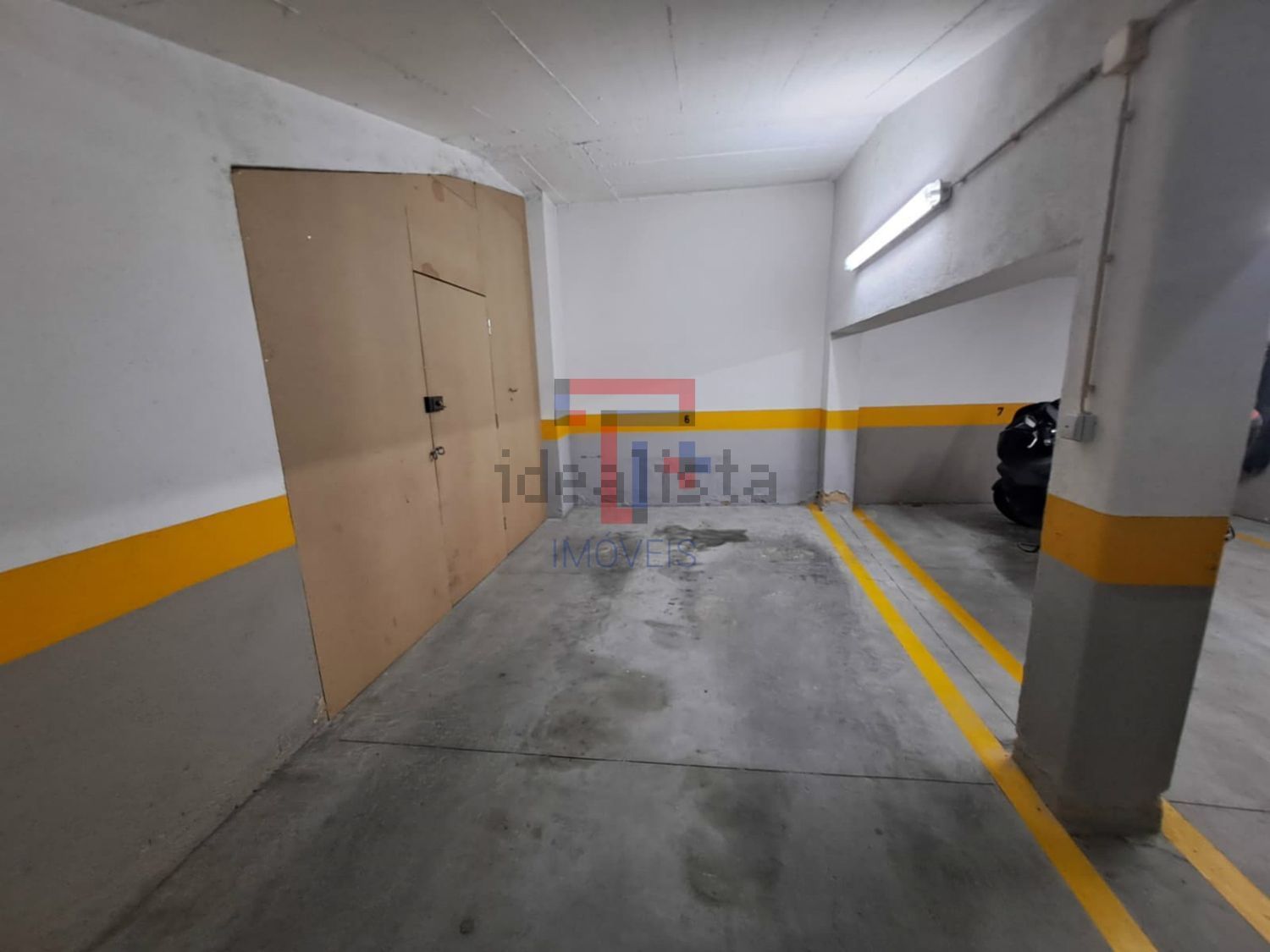 出租公寓 t2在Ramada e Caneças - 停车位