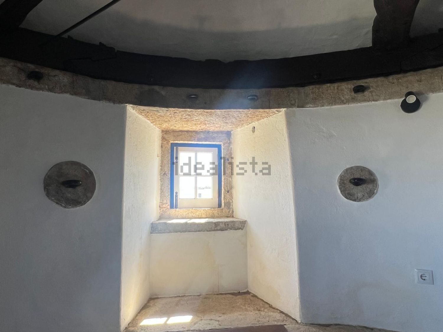 出租小镇楼房在Rua dos Moinhos - 过道