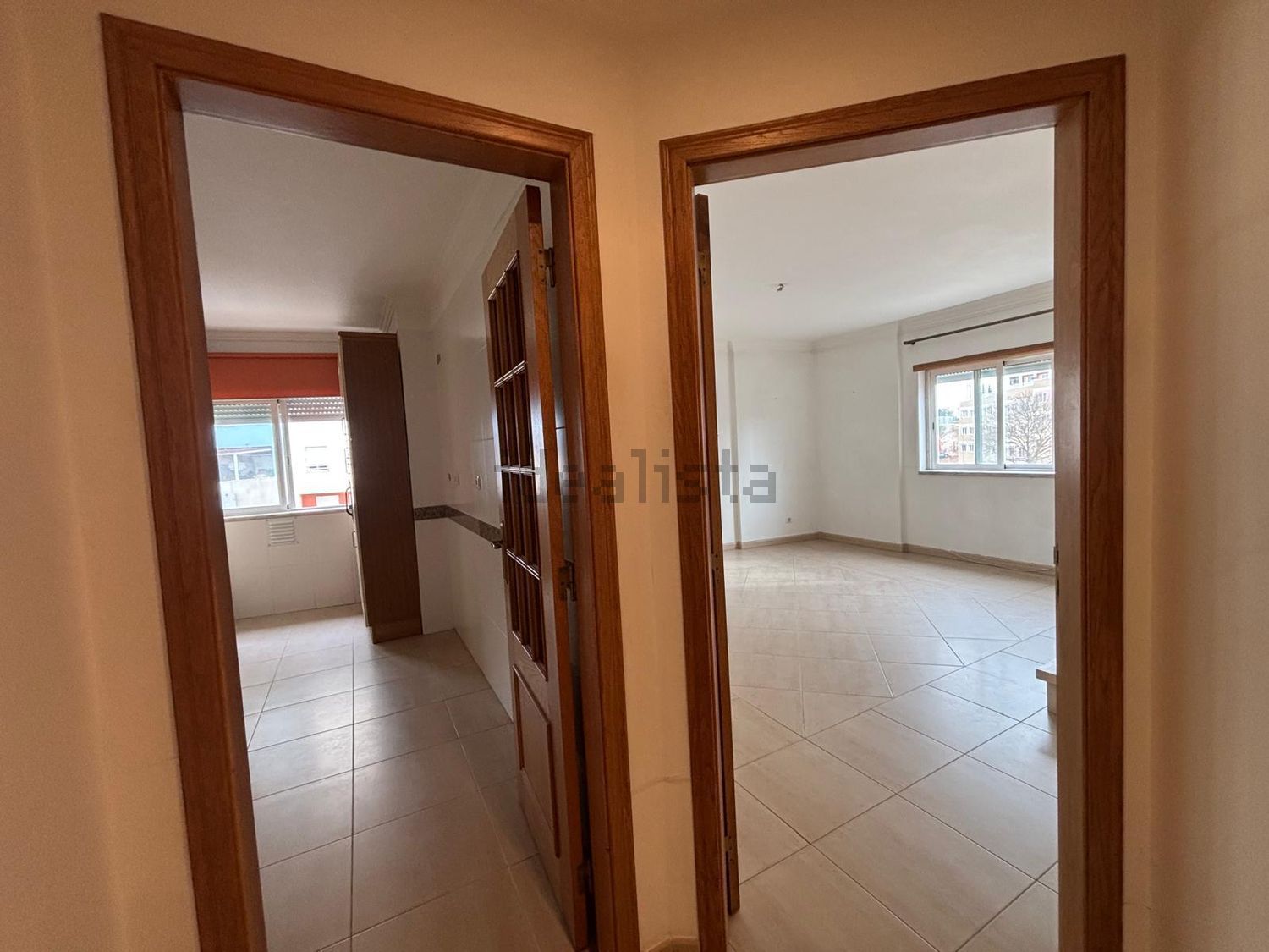 出租公寓 t3在Rua António Garibaldi, 14 - 过道