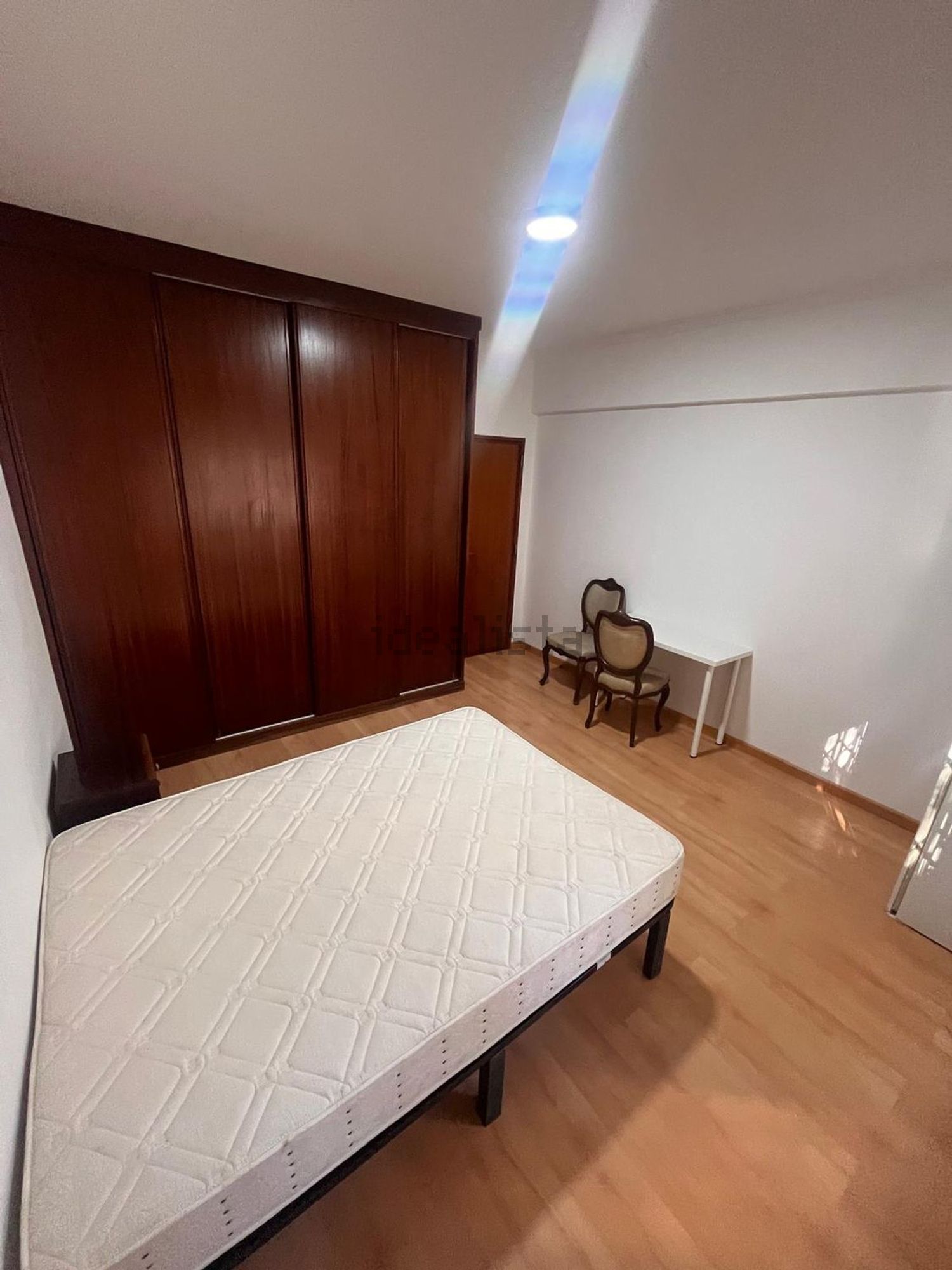 出租房间在Póvoa de Santa Iria e Forte da Casa - 卧室