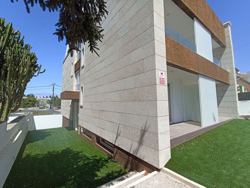 出租房间在Rua Carlos Reis, 12