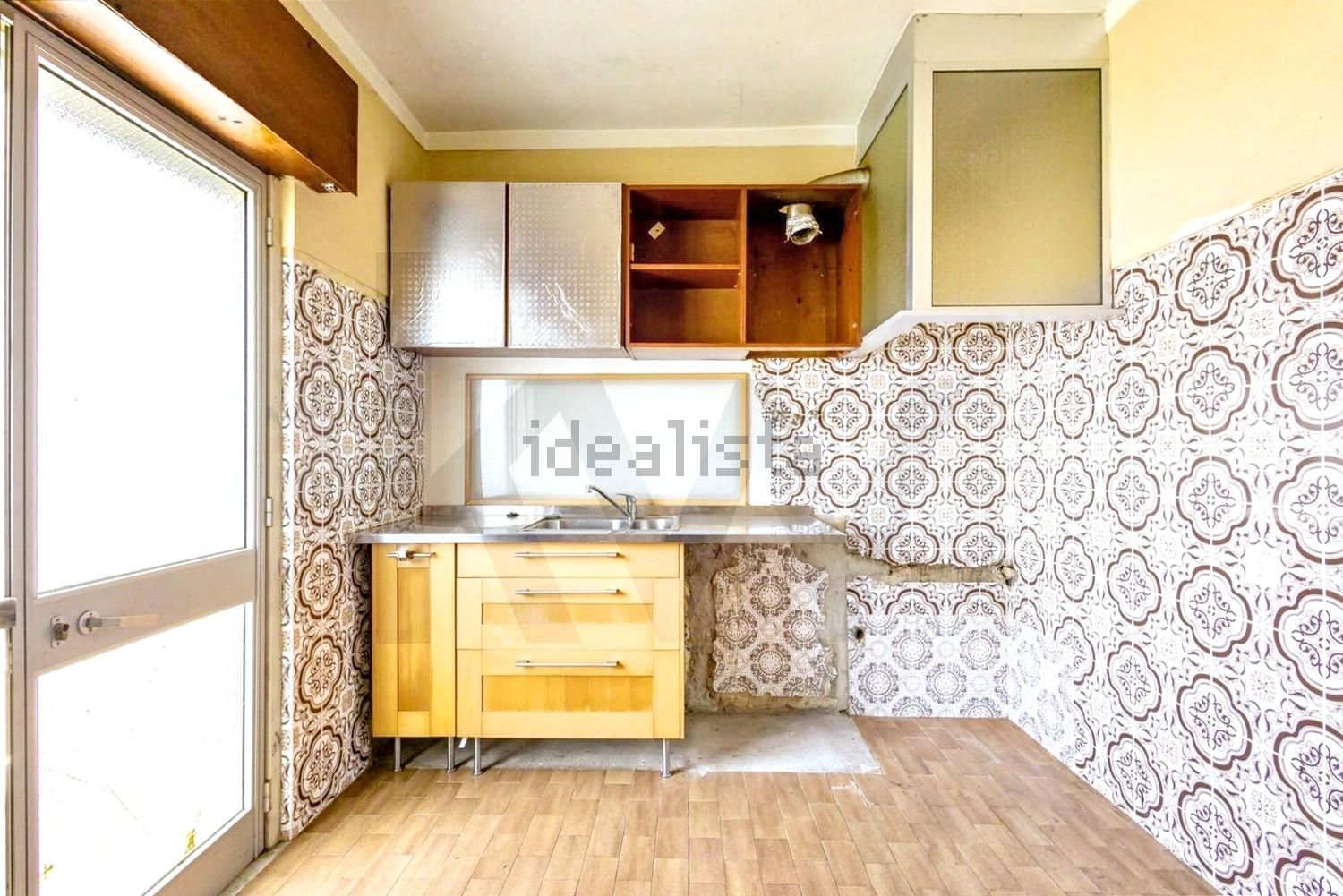 双拼别墅出售在Rua de Aveiro - 厨房