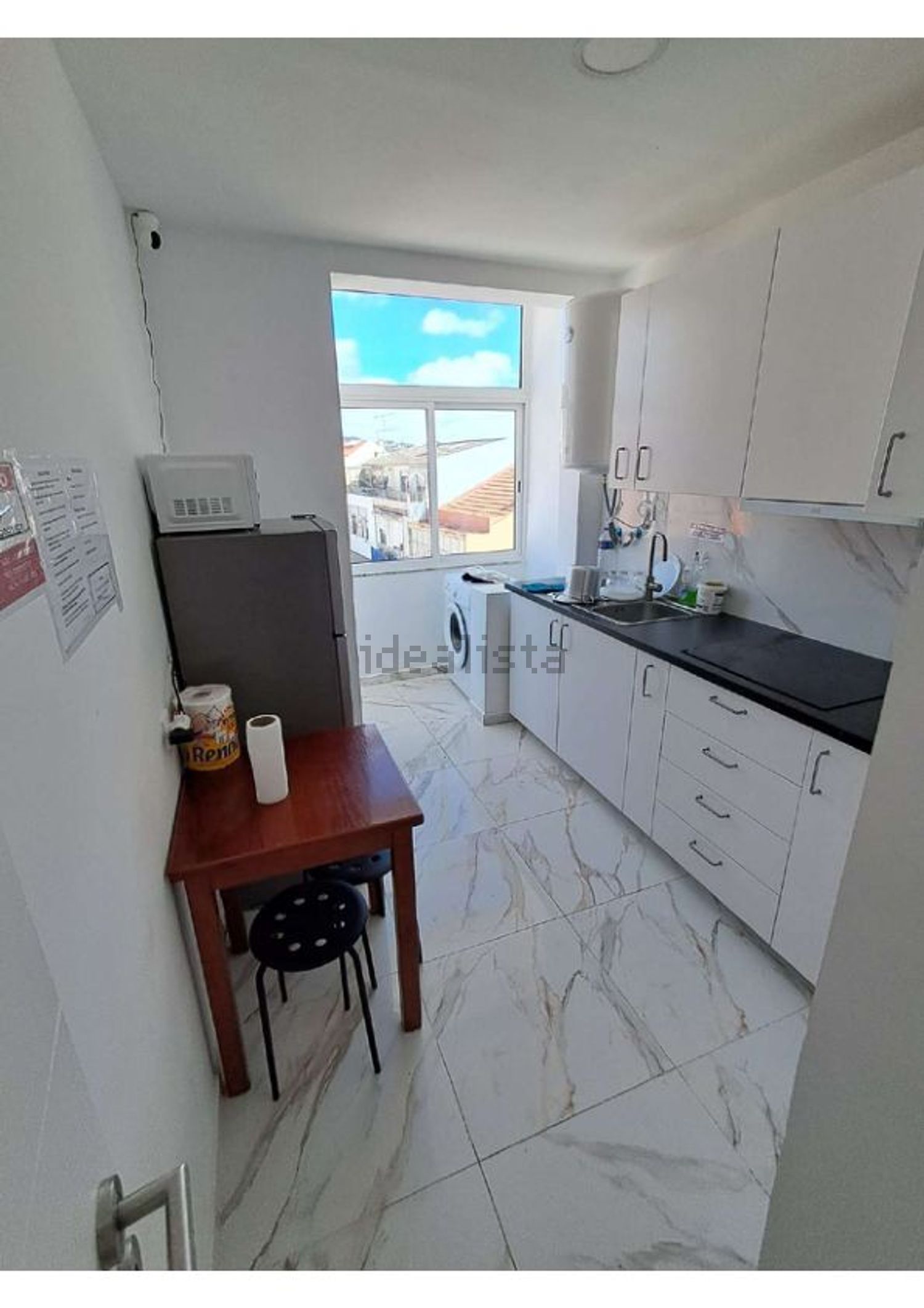 出租房间在Rua Fernão Mendes Pinto, 440 a - 厨房